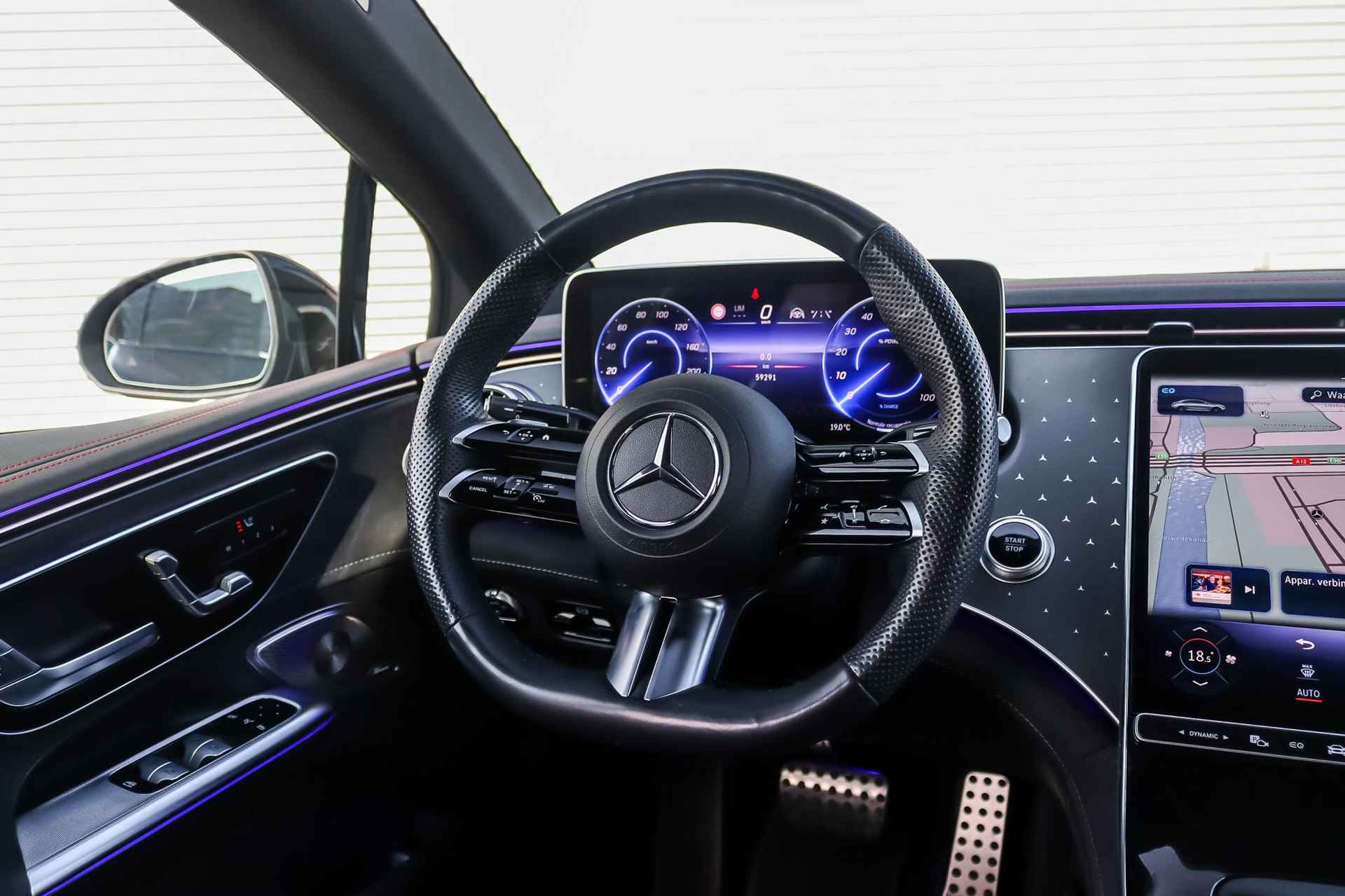 Mercedes-Benz EQE EQE 350+ Launch Edition AMG Line | Premium Plus Pakket | Nightpakket | Distronic | Panoramadak | Head-Up | Burmester 3D Audio | 360° Camera - 23/39