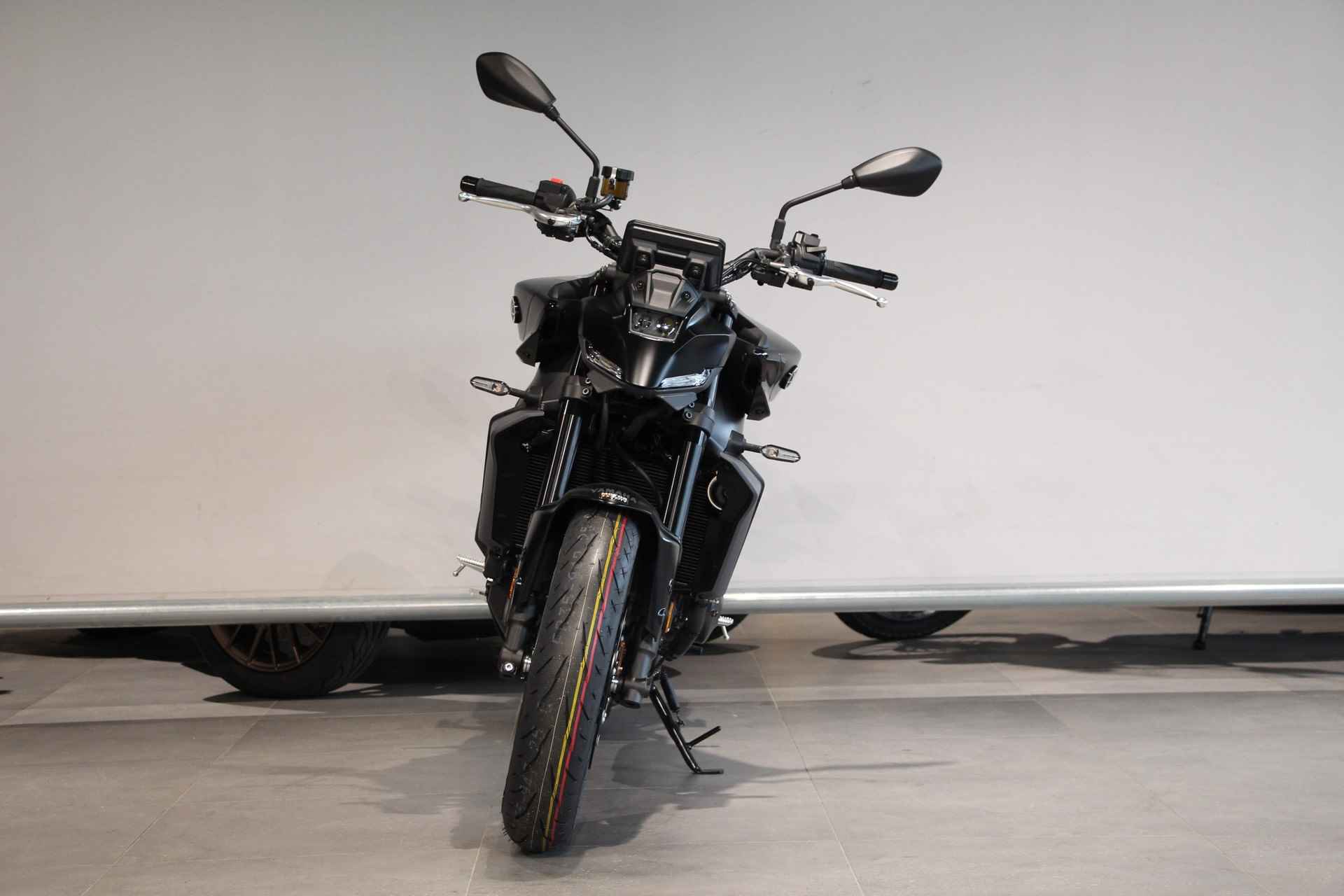 Yamaha MT-09 ABS - 3/19