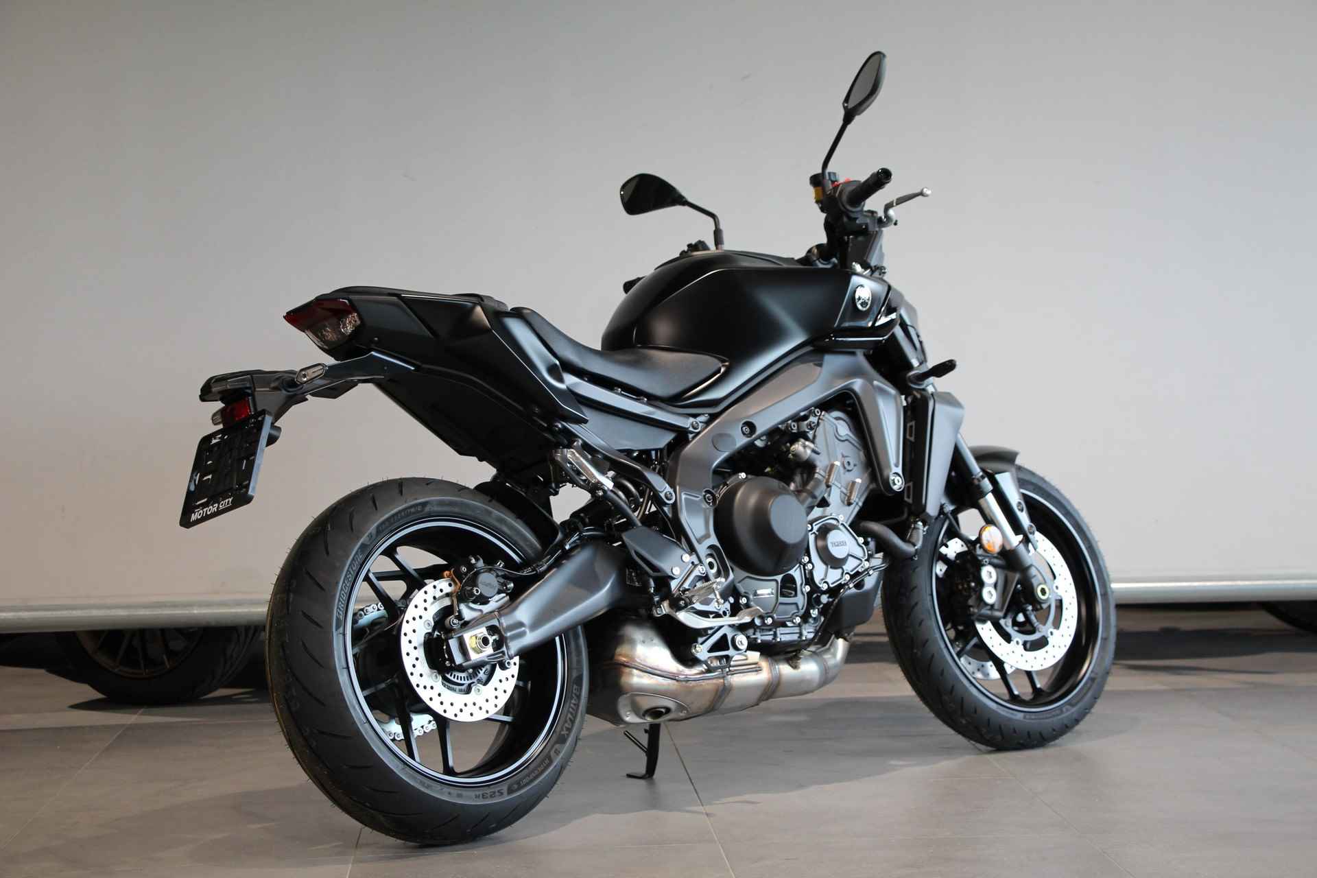 Yamaha MT-09 ABS - 8/19