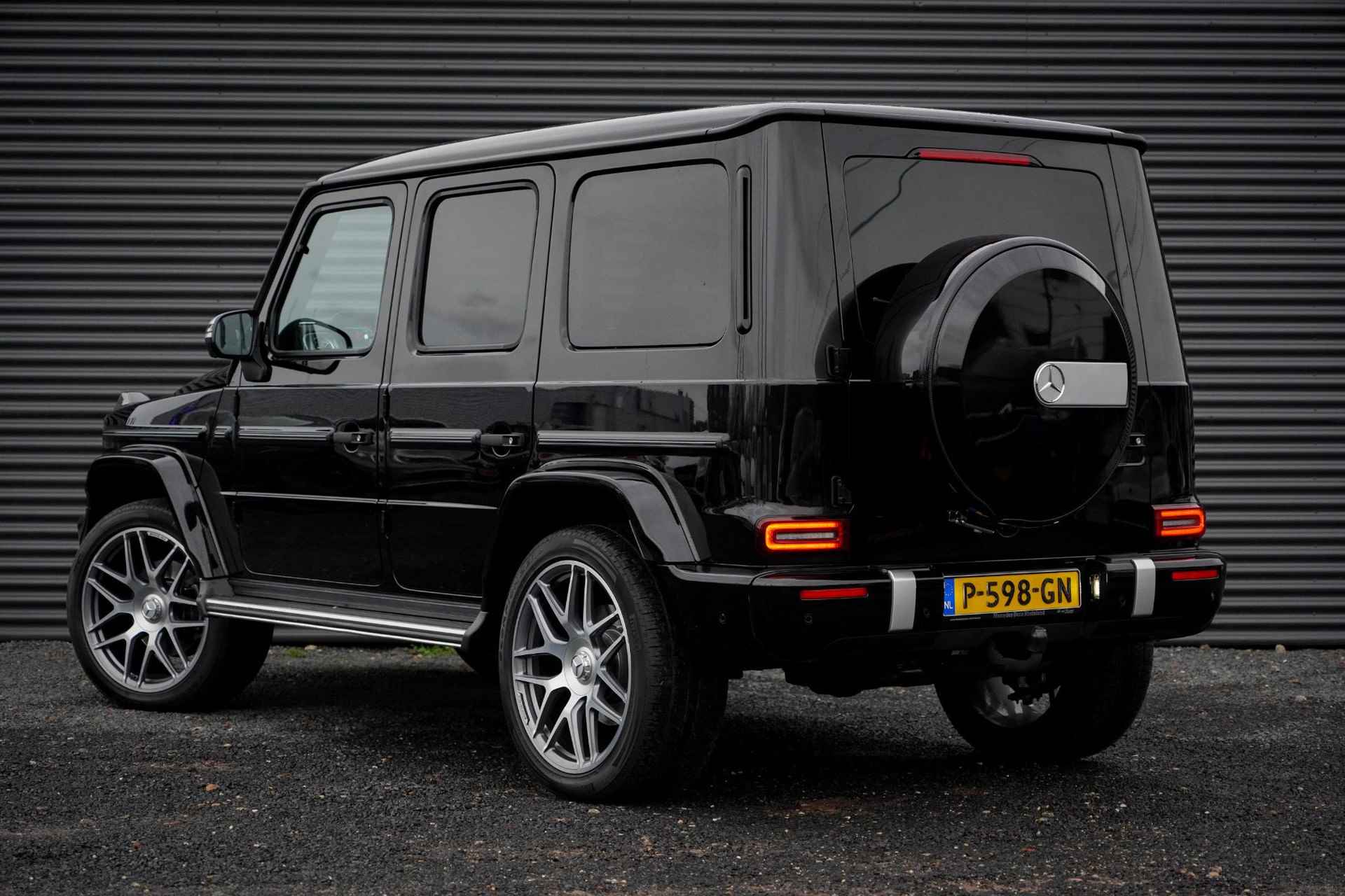 Mercedes-Benz G-klasse 400 d / AMG / 22'' / G manufaktur / Premium Plus / Massage / Burmester / Luchtvering - 15/79