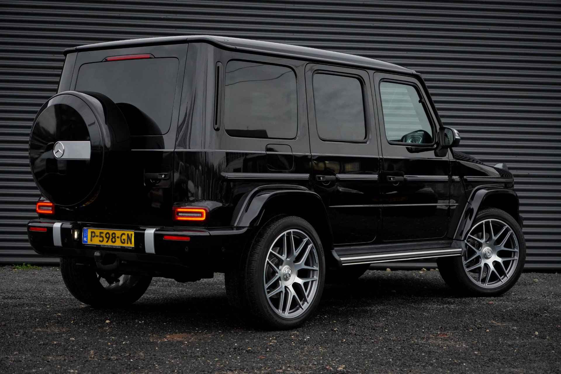 Mercedes-Benz G-klasse 400 d / AMG / 22'' / G manufaktur / Premium Plus / Massage / Burmester / Luchtvering - 5/79