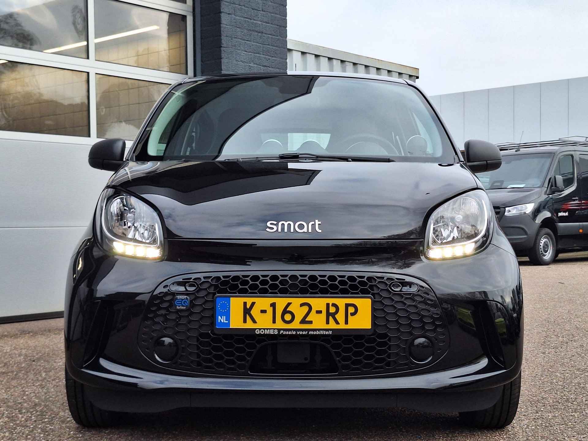 Smart Forfour EQ Essential | Cool & Audio pakket | Cruisecontrol |  Lichtmetalen velgen - 23/30