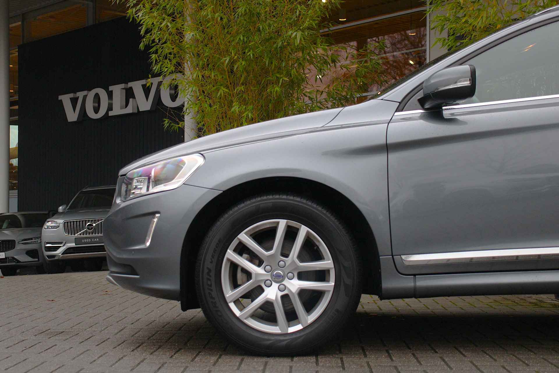 Volvo XC60 2.0 T5 Automaat Summum | Schuifdak | Keyless | Stoelverwarming | Memory Seat | Achteruitrijcamera | Cruise Control | Xenon - 20/21