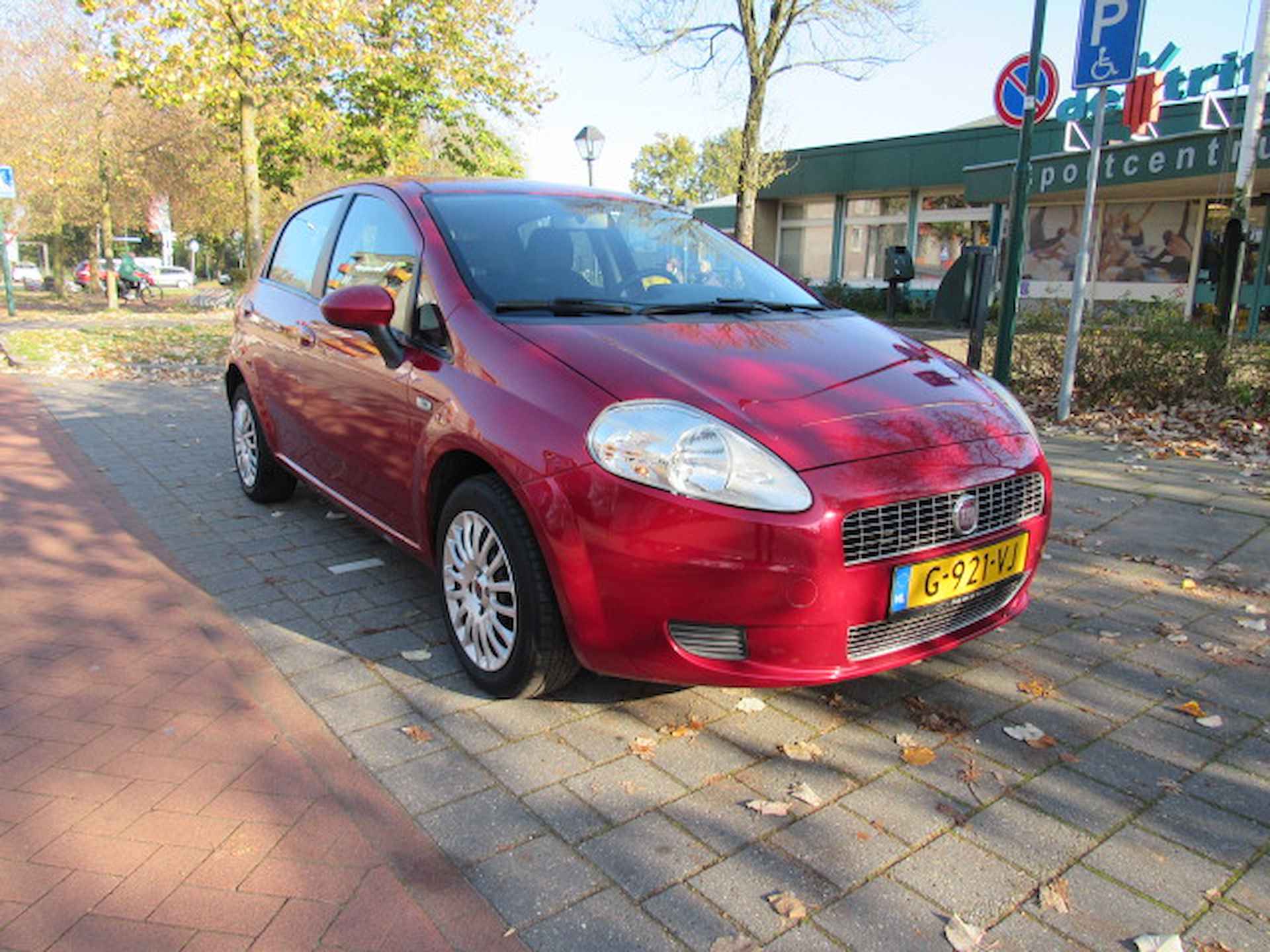 FIAT Punto 1.4 5DR GRANDE Airco etc - 3/12