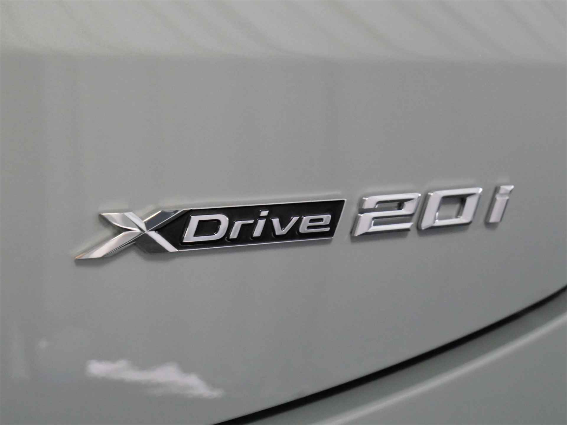 BMW X4 xDrive20i High Executive M Sport Automaat / BMW M 50 Jahre uitvoering / Trekhaak / Laserlight / Sportstoelen / M Sportonderstel / Comfort Access / Parking Assistant Plus - 26/32