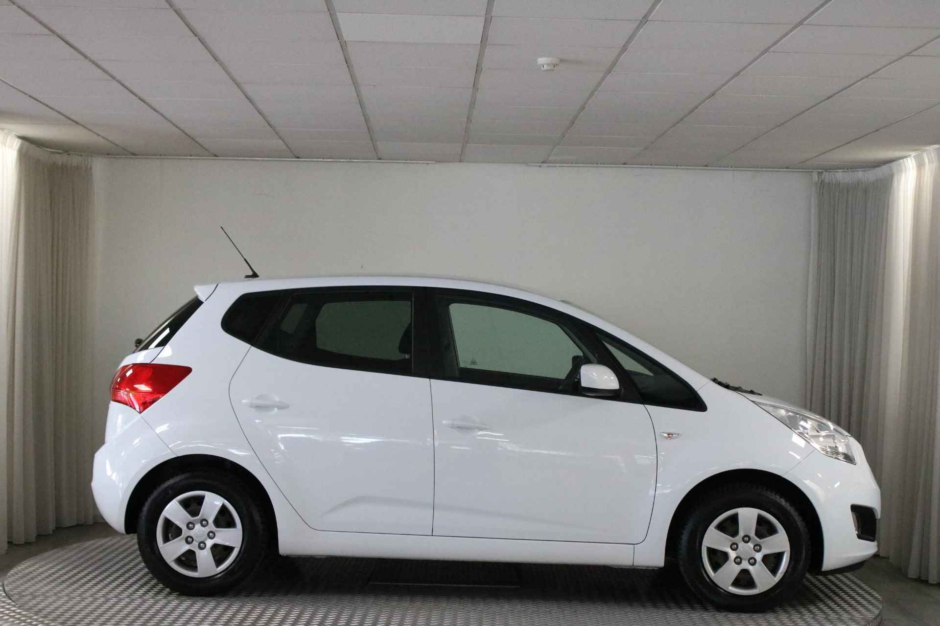 Kia Venga 1.4 CVVT 20th Anniversary 90 PK. Airco | Cruise | Navi | Camera | Bluetooth | - 8/36