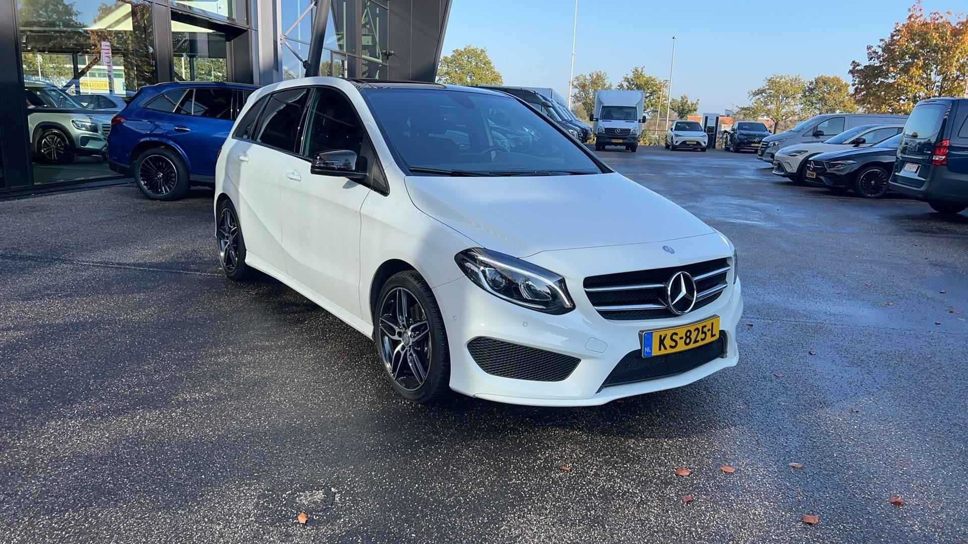 Mercedes-Benz B-klasse B 180 Automaat AMG Line | AMG Exclusiefpakket | Nightpakket | Ambition Pakket | Panoramadak | Memory | Sfeerverlichting | LED | Stoelverwarming | Parkpilot - 6/19