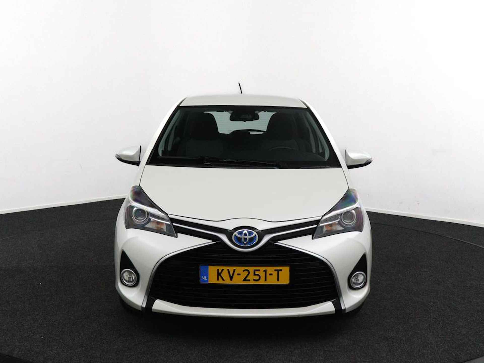 Toyota Yaris 1.5 Hybrid Trend | Trekhaak | Navigatie | Parelmoer Wit | Lichtmetalen Velgen | Hoge Instap | - 8/47