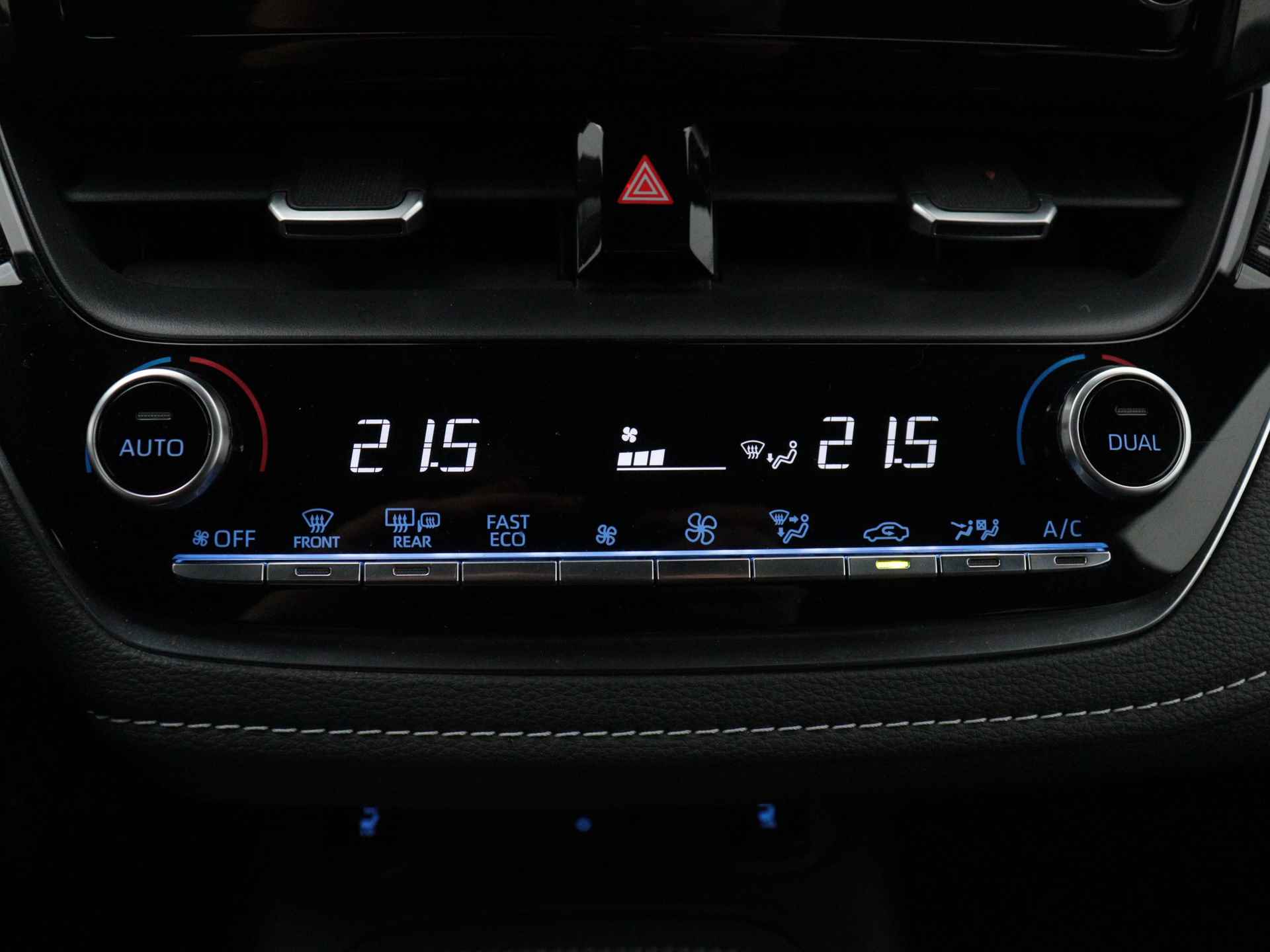 Suzuki Swace 1.8 Hybrid Style | Trekhaak | Stuur-/Ruitenwisser-/Stoelverwarming | Draadloze telefoonlader | LM velgen | Climate Control | Cruise Control Adaptief | - 11/42