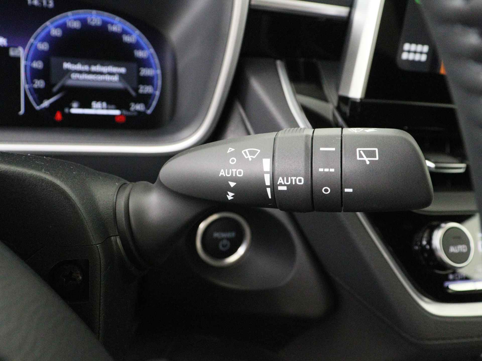 Toyota Corolla Cross 1.8 Hybrid Dynamic Demo | Adaptive Cruise Control | - 18/35