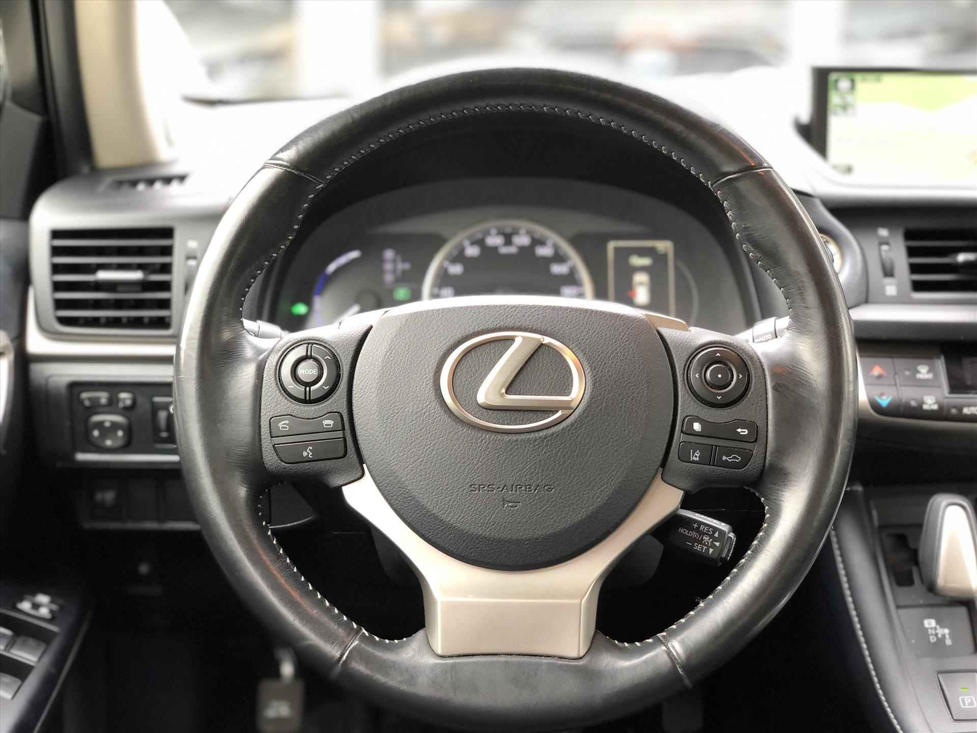 Lexus Ct 200h Business Launch Edition | Apple Carplay/Android Auto, Navigatie, Parkeersensoren, DAB, Keyless, Groot scherm, Facelift - 8/36
