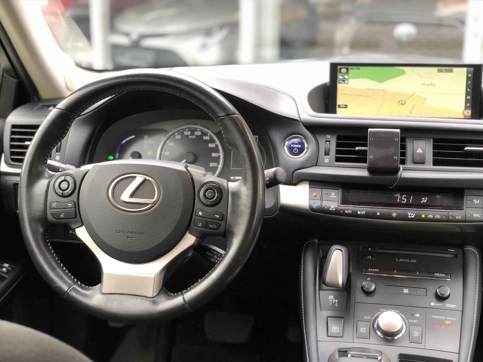 Lexus Ct 200h Business Launch Edition | Apple Carplay/Android Auto, Navigatie, Parkeersensoren, DAB, Keyless, Groot scherm, Facelift - 11/36