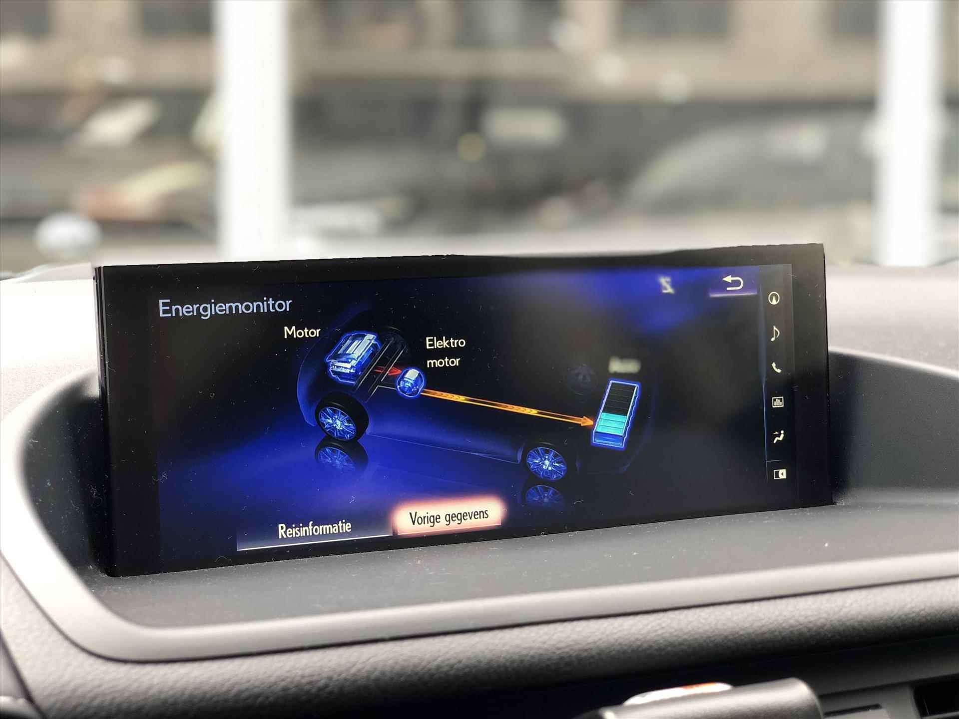 Lexus Ct 200h Business Launch Edition | Apple Carplay/Android Auto, Navigatie, Parkeersensoren, DAB, Keyless, Groot scherm, Facelift - 14/36