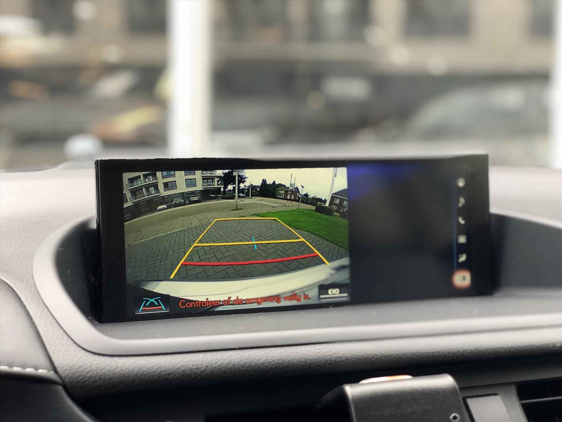 Lexus Ct 200h Business Launch Edition | Apple Carplay/Android Auto, Navigatie, Parkeersensoren, DAB, Keyless, Groot scherm, Facelift - 15/36