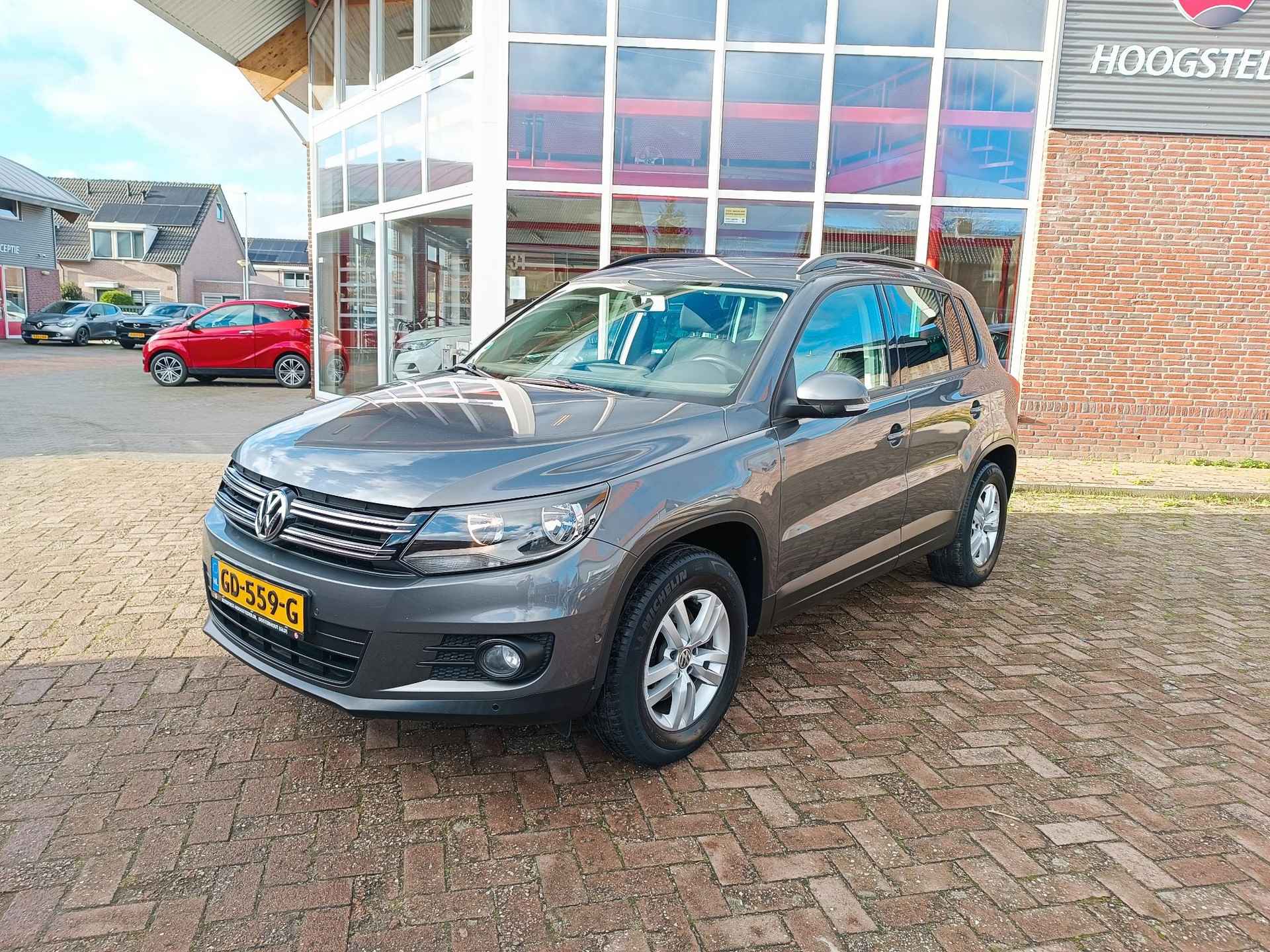 Volkswagen Tiguan 1.4 TSI Comfort&Design, navigatie, trekhaak, pdc - 20/26