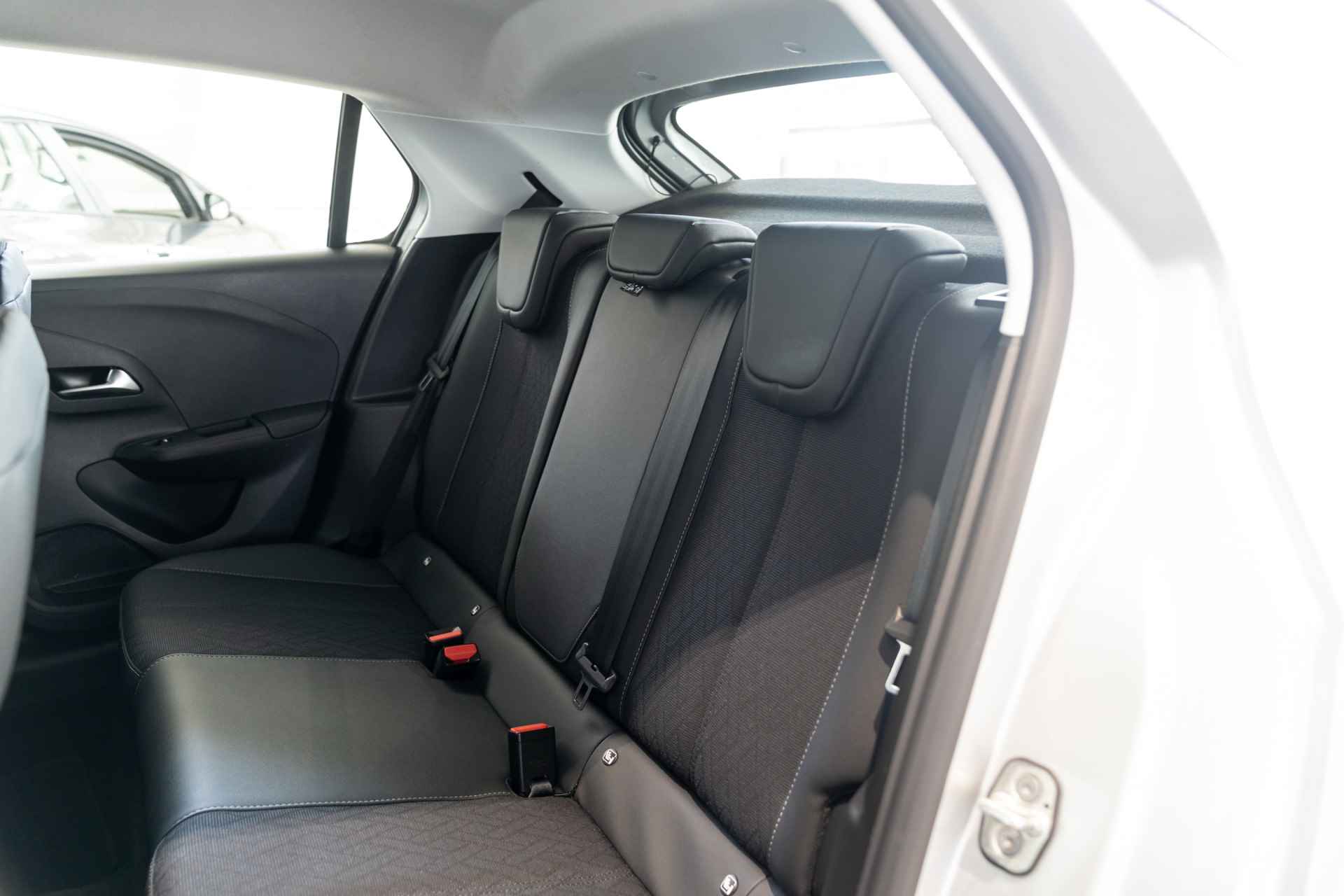 Opel Corsa 1.2 T 100PK Elegance | Nederlandse Auto | Fabrieks Garantie | Apple Carplay & Android Auto | - 9/29