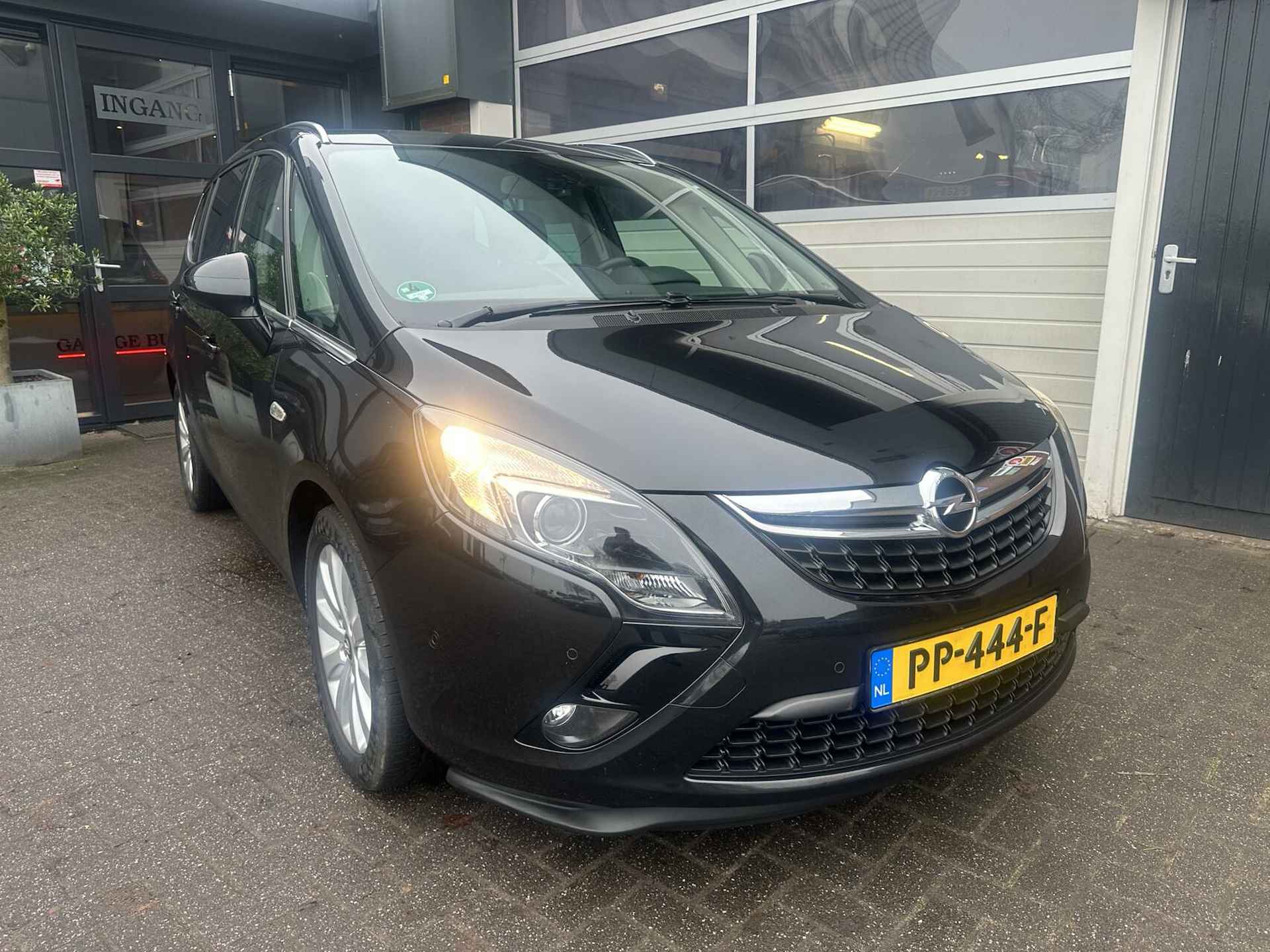 Opel Zafira Tourer 1.4T 140pk 7PERS. NAVI/TH *ALL-IN PRIJS* - 6/27