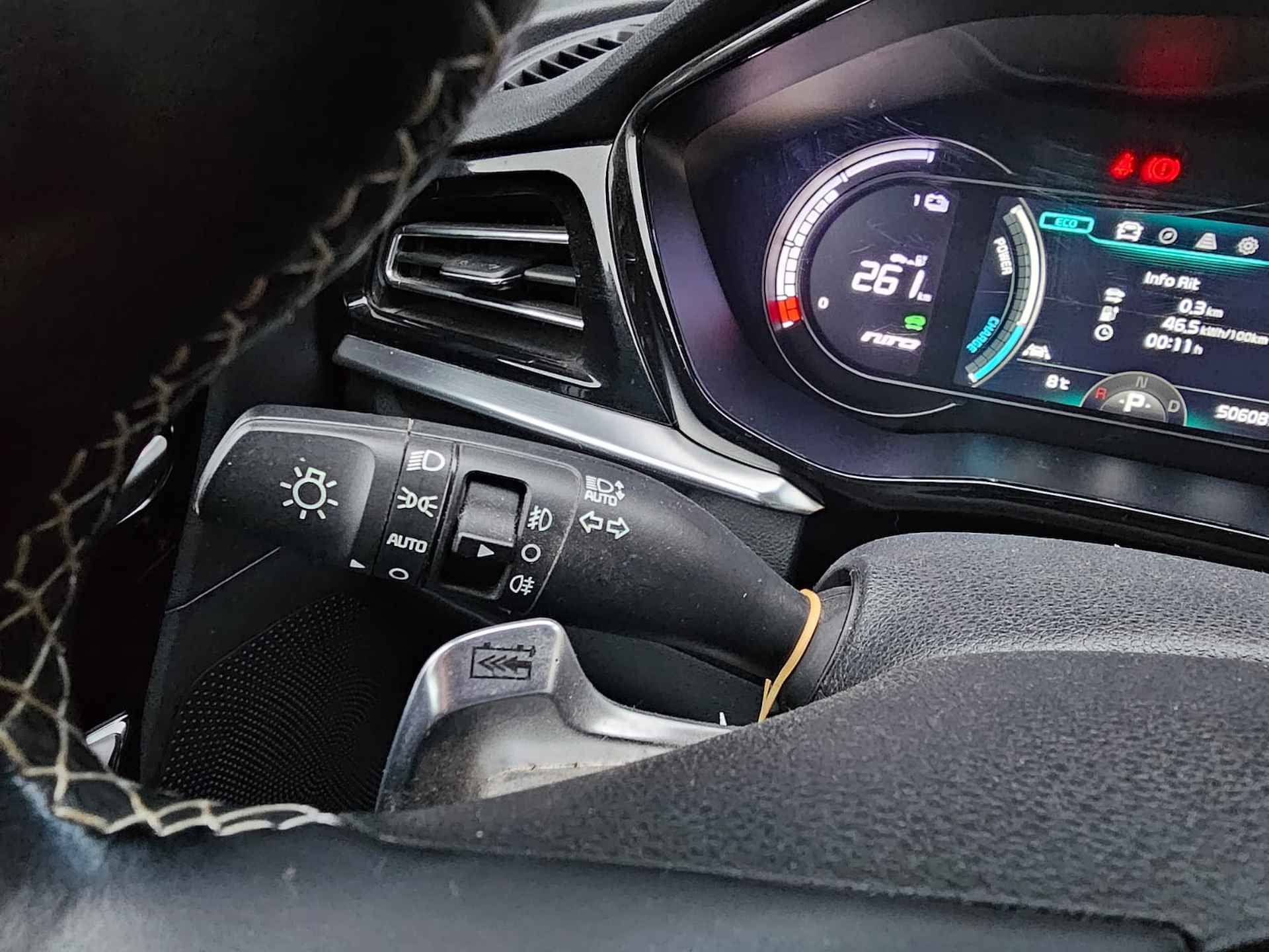 KIA e-Niro Elektrisch 204pk Aut ExecutiveLine | Adaptieve Cruise control | Navigatie | Schuif/Kantel dak | Sfeerverlichting | Climate Control | - 29/39