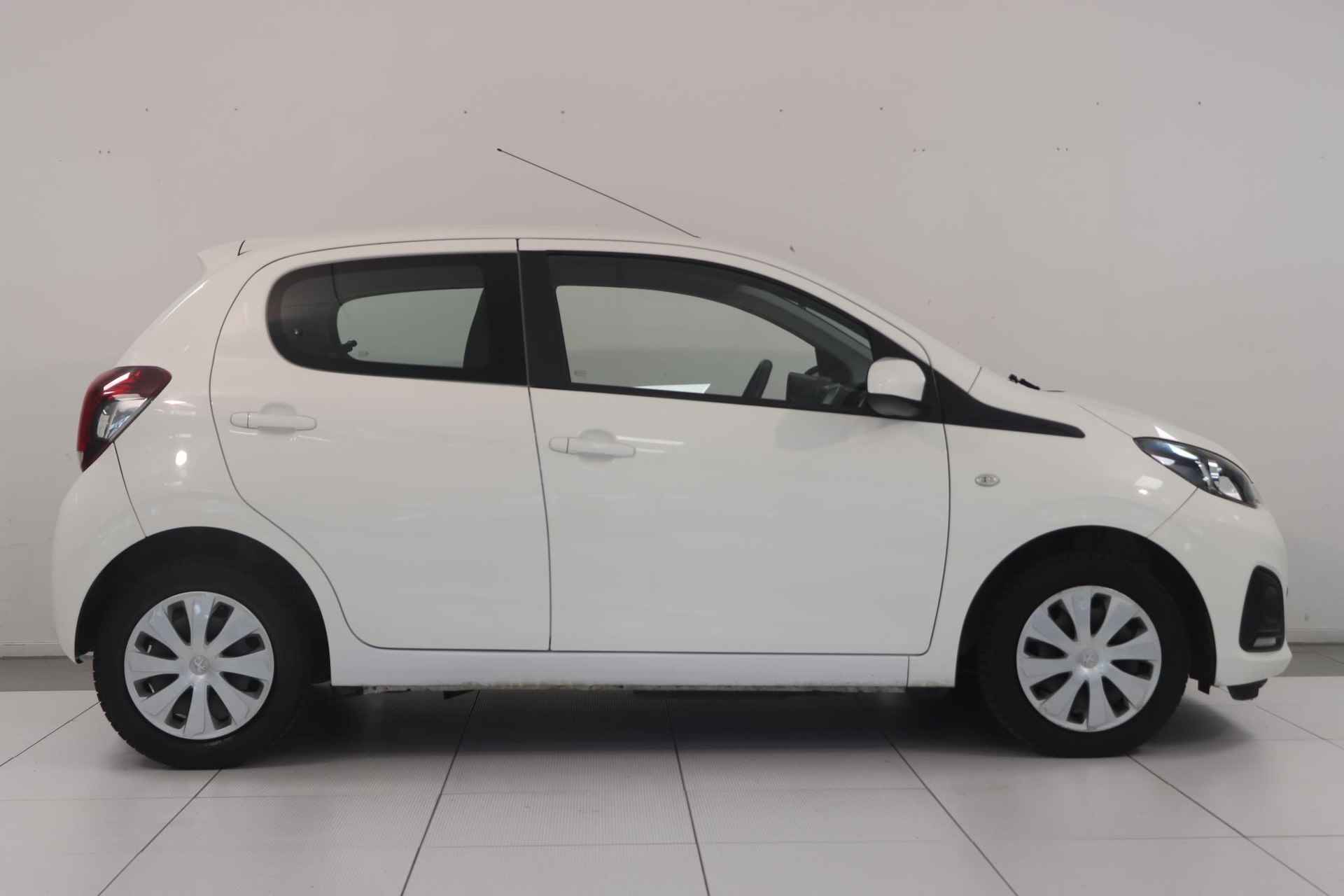 Peugeot 108 1.0 e-VTi Envy | Airco | Cruise control | Bluetooth | - 15/27