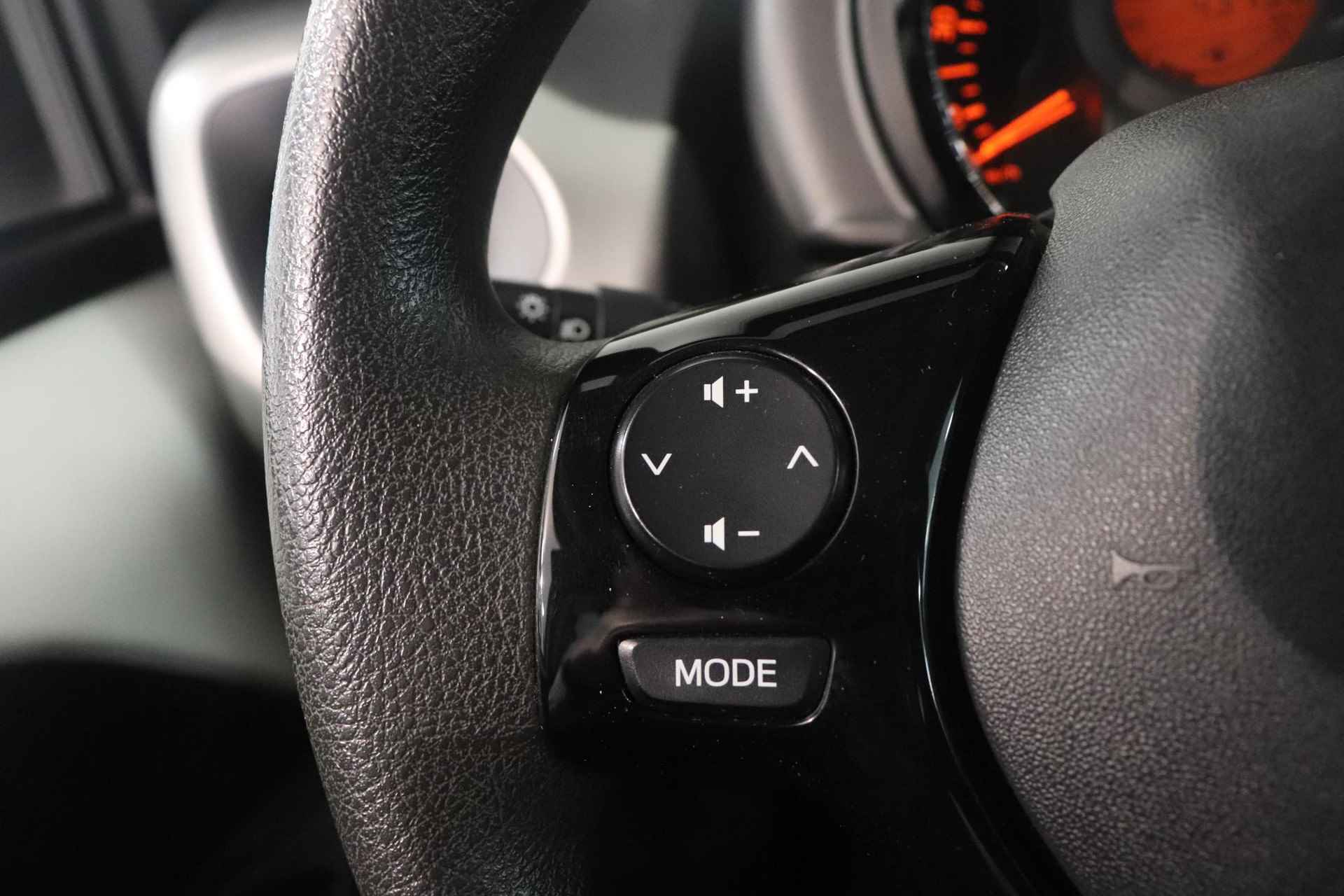 Peugeot 108 1.0 e-VTi Envy | Airco | Cruise control | Bluetooth | - 17/27