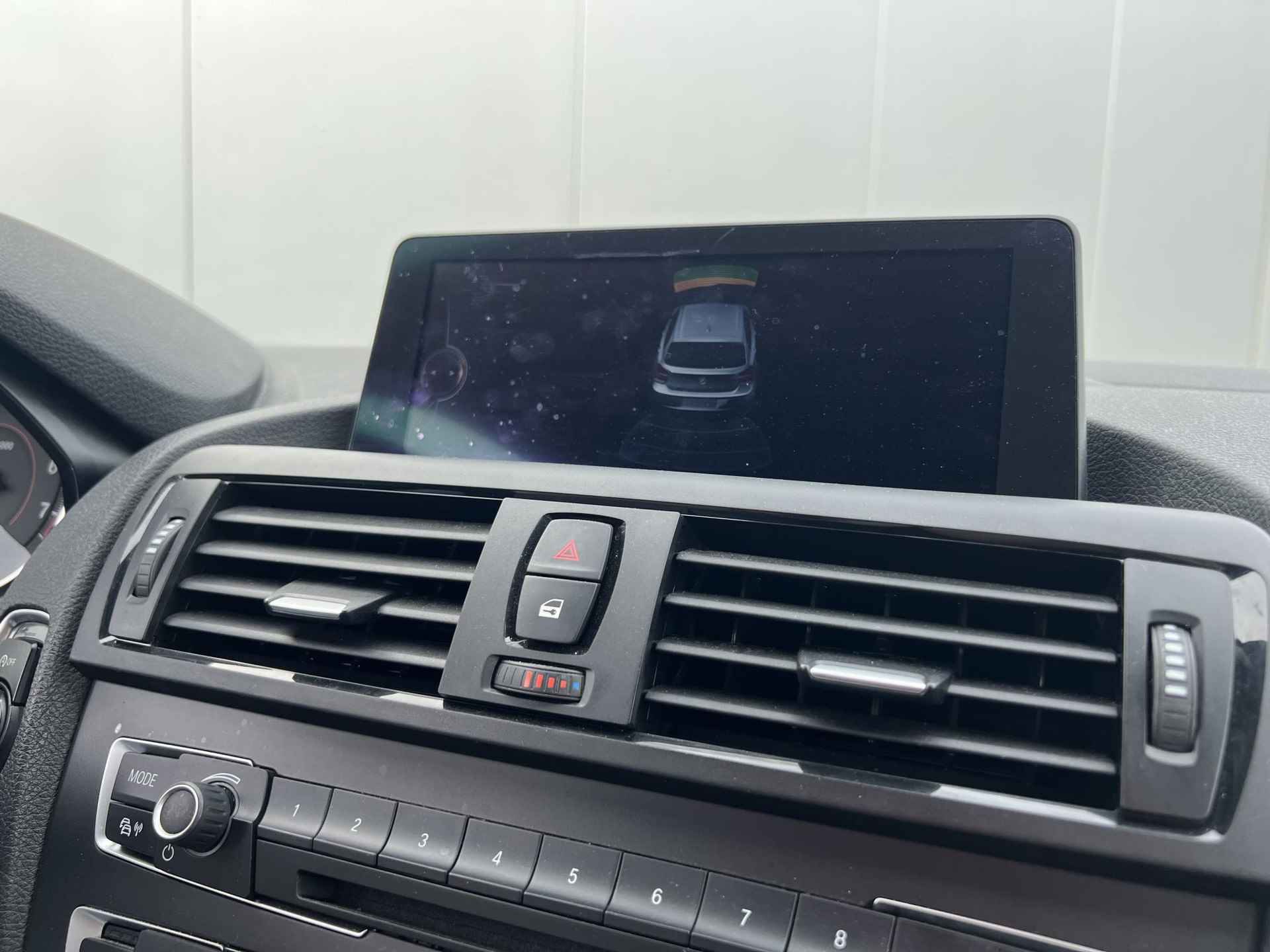 BMW 1-serie 116i High Executive Automaat | M-Pakket | Xenon Koplampen | Lederen bekleding | Stoelverwarming | 12 maanden garantie! | - 20/33