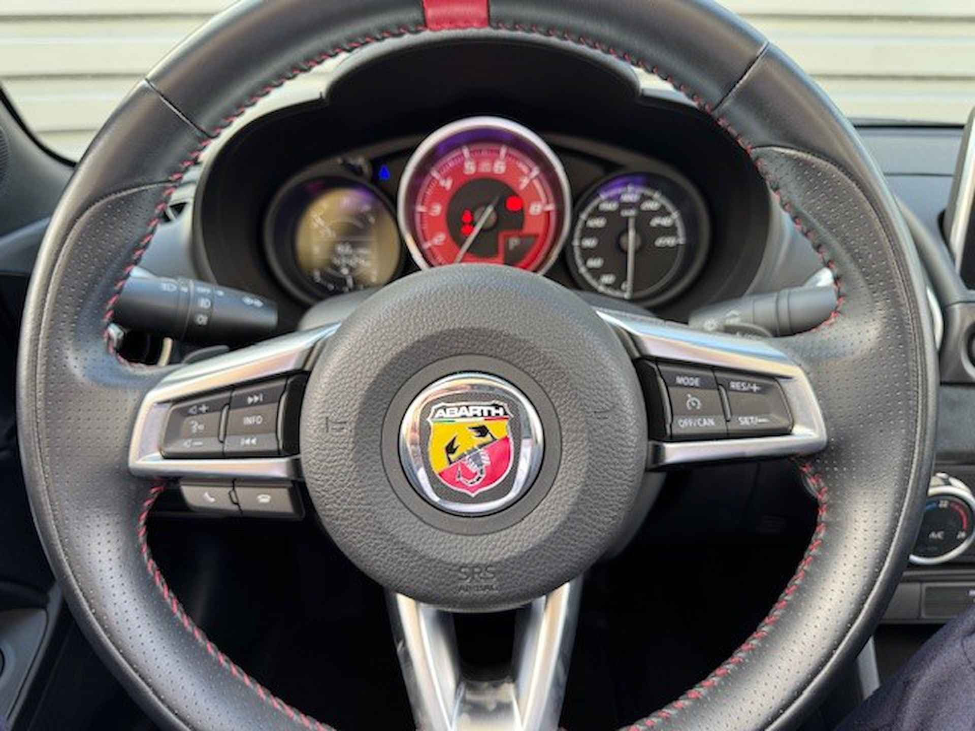 Abarth 124 Spider 1.4Turbo 170pk Automaat | Record Monza uitlaatsysteem | Bose Audio | Leder | - 14/27