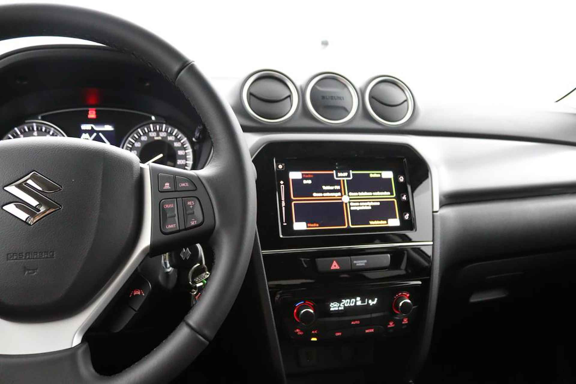 Suzuki Vitara 1.4 Boosterjet Select Smart Hybrid | Bi Tone | Navigatie | 6 jaar Garantie | Dodehoek Detectie | Stoelverwarming | - 19/43