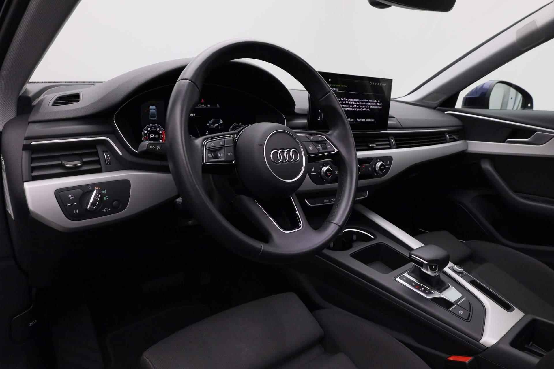 Audi A4 Limousine 35 TFSI 150PK S-tronic S edition / S-Line ext. | Pano | B&O | Sportonderstel | Sportstoelen | Stuur-/stoelverwarming | Virtual Cockpit Plus - 2/38