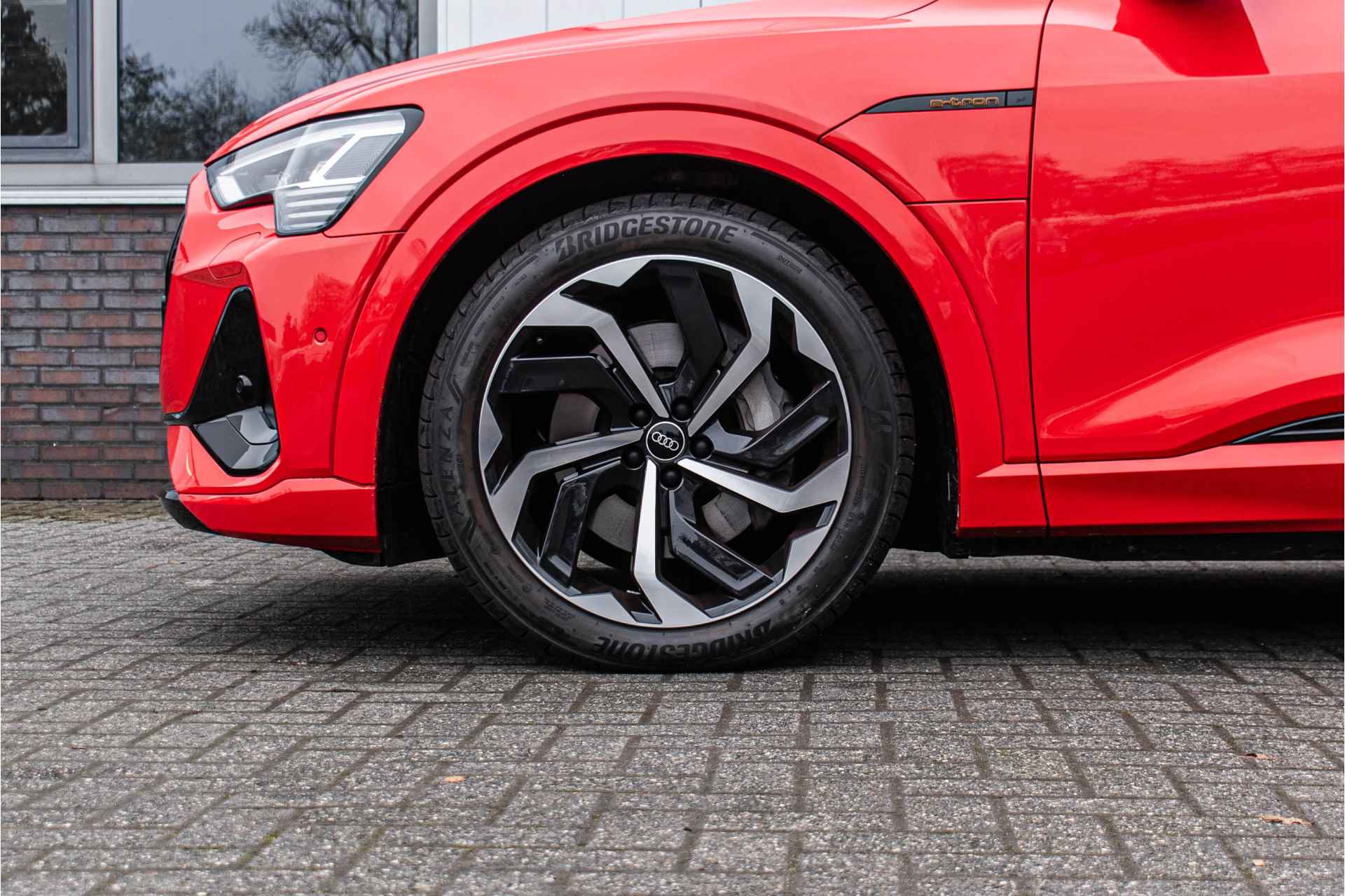 Audi e-tron Sportback 55 quattro S edition 95 kWh 21" | Softclose | Pano dak | S-Sportstoelen - 5/28