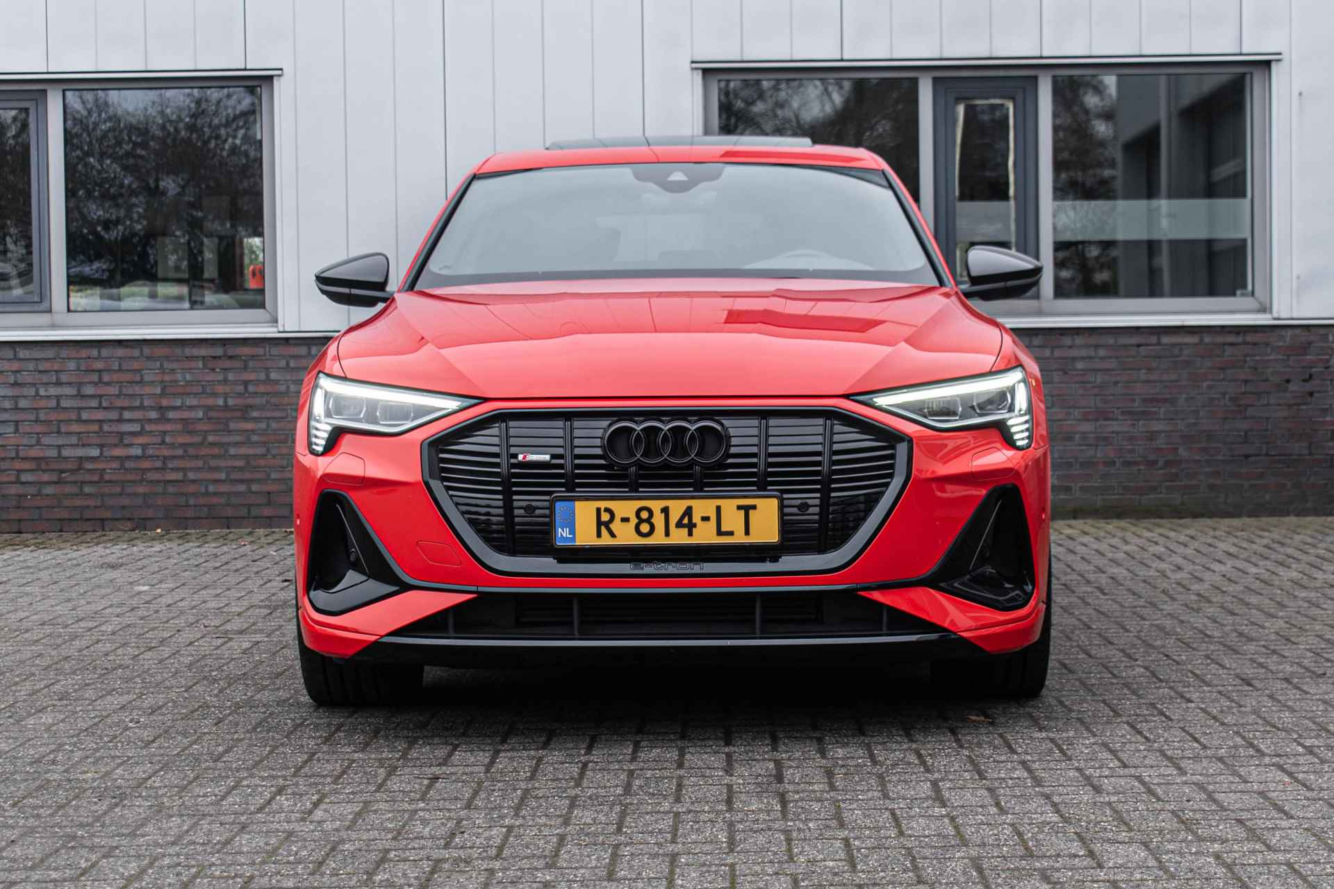 Audi e-tron Sportback 55 quattro S edition 95 kWh 21" | Softclose | Pano dak | S-Sportstoelen - 8/28