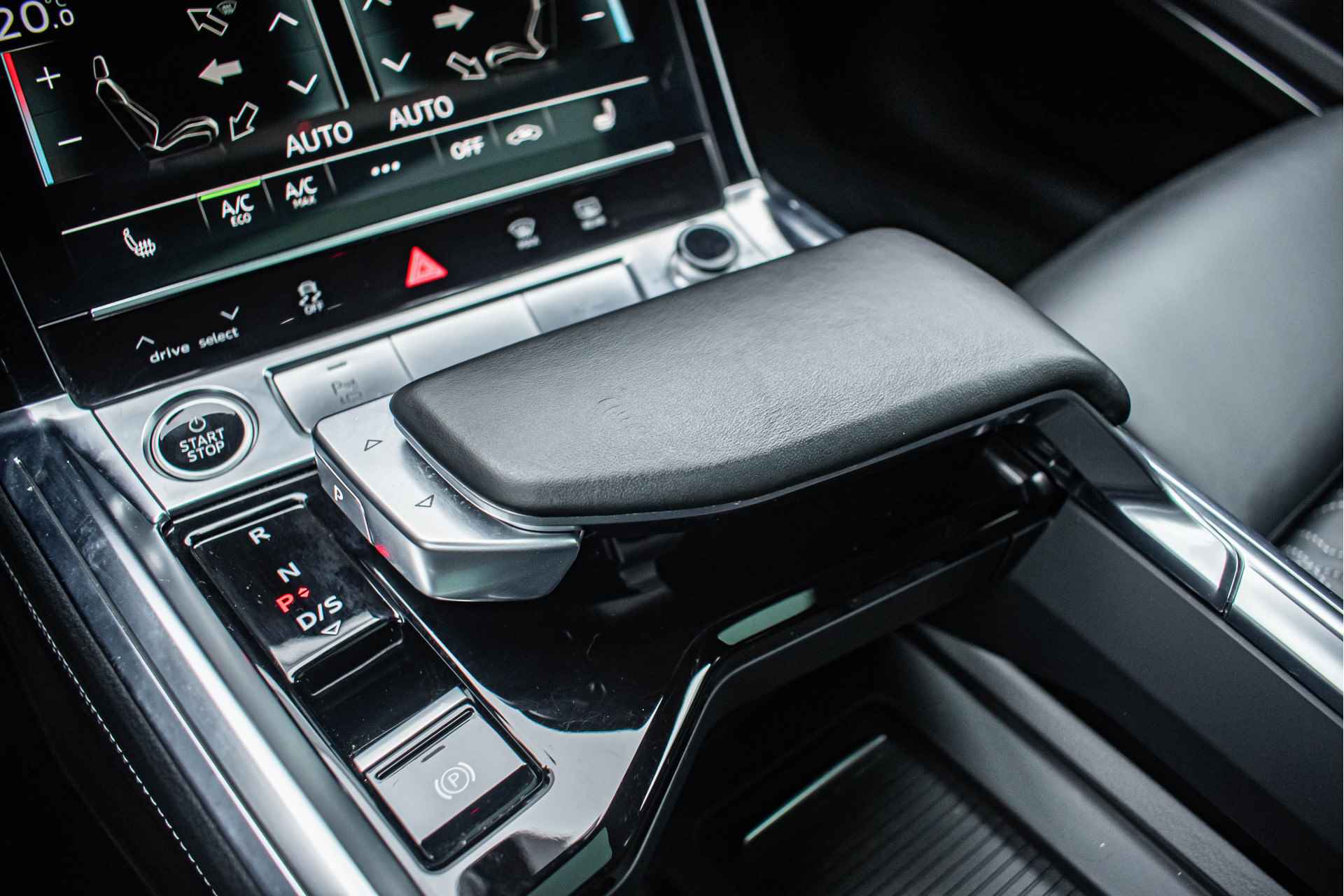 Audi e-tron Sportback 55 quattro S edition 95 kWh 21" | Softclose | Pano dak | S-Sportstoelen - 13/28