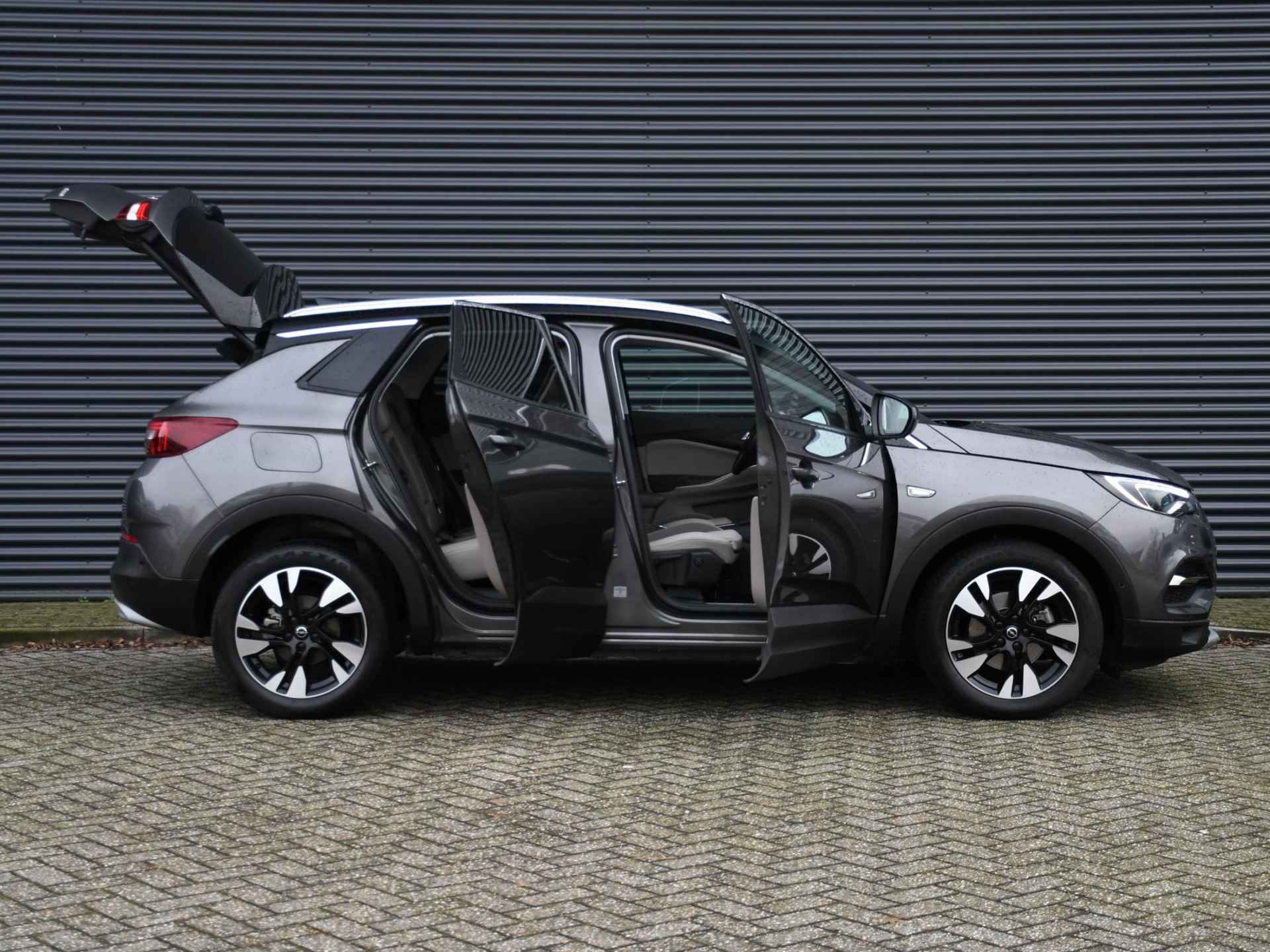 Opel Grandland X Innovation 1.2 Turbo 130pk Automaat CAMERA VOOR + ACHTER | STOELVERWARMING VOOR + ACHTER | LANE ASSIST | CRUISE - 33/34