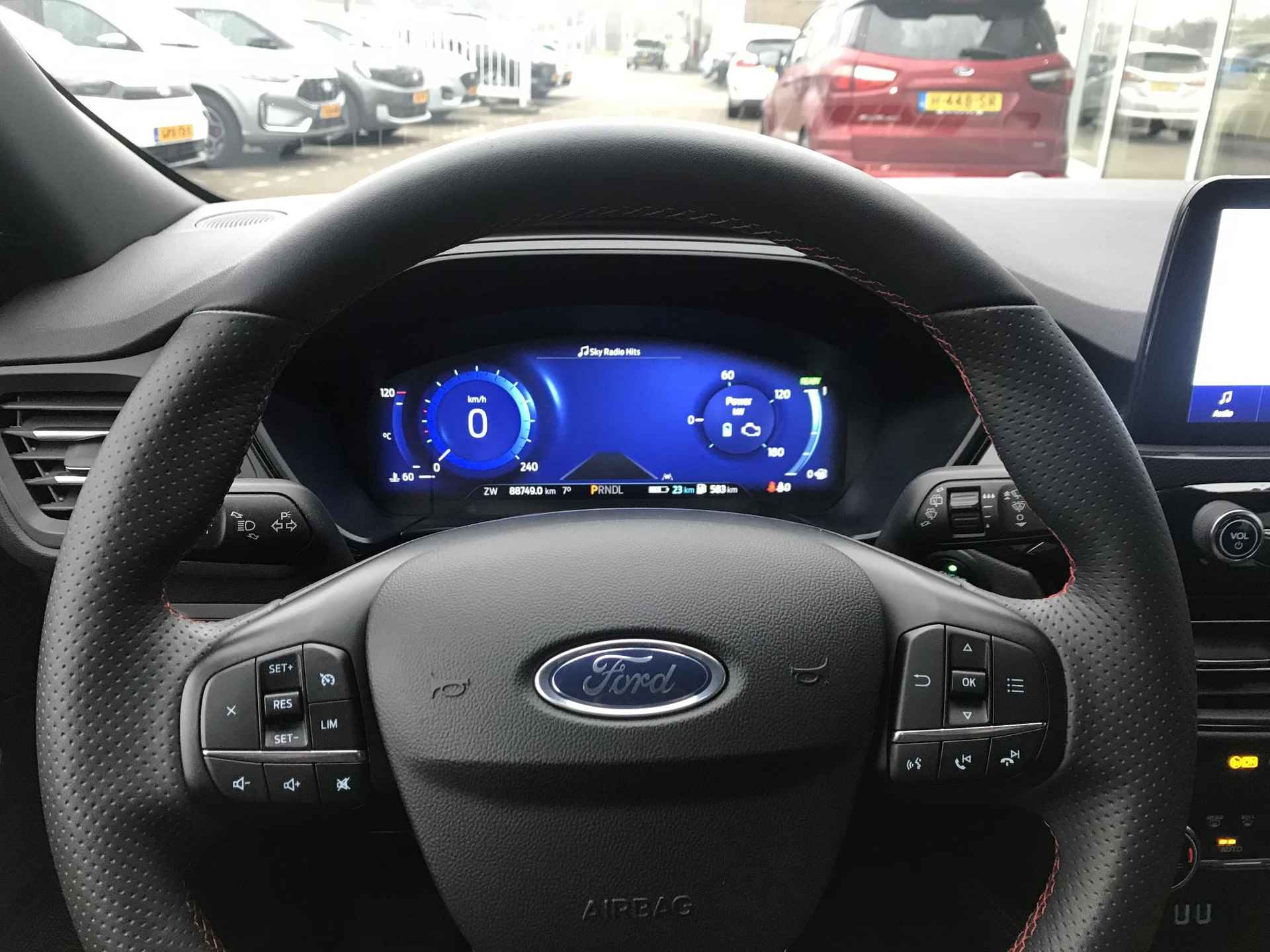 Ford Kuga ST-Line 2.5 Plug-in Hybrid - 28/44