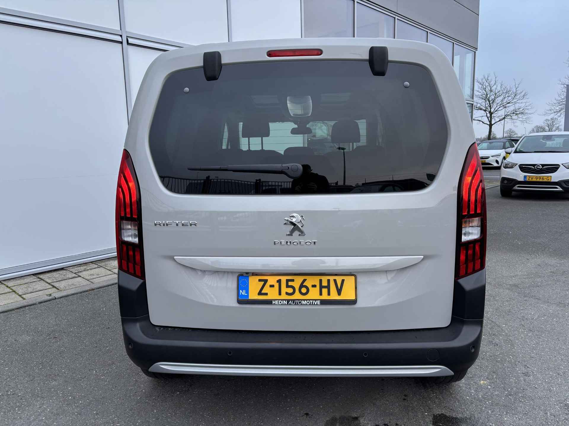 Peugeot Rifter 1.2 110PK Allure | Panoramadak | Navigatie | Camera | Adaptive cruise control | Carplay | PDC V+A - 29/31