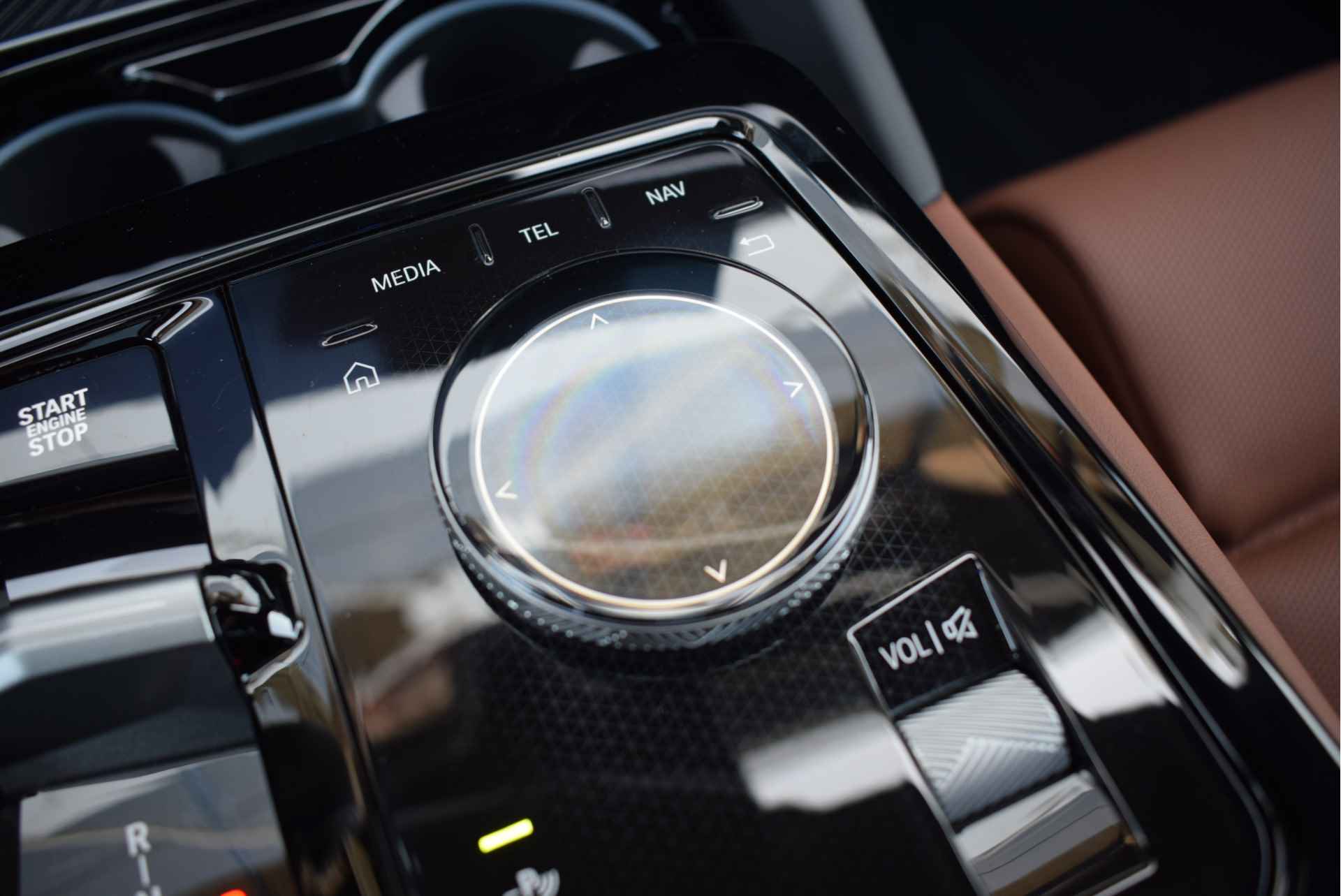 BMW 5 Serie 520i High Exexcutive M Sport Automaat / Panoramadak / Parking Assistant Professional / Adaptieve LED / Driving Assistant Professional / Stoelventilatie / Adaptief onderstel - 30/32
