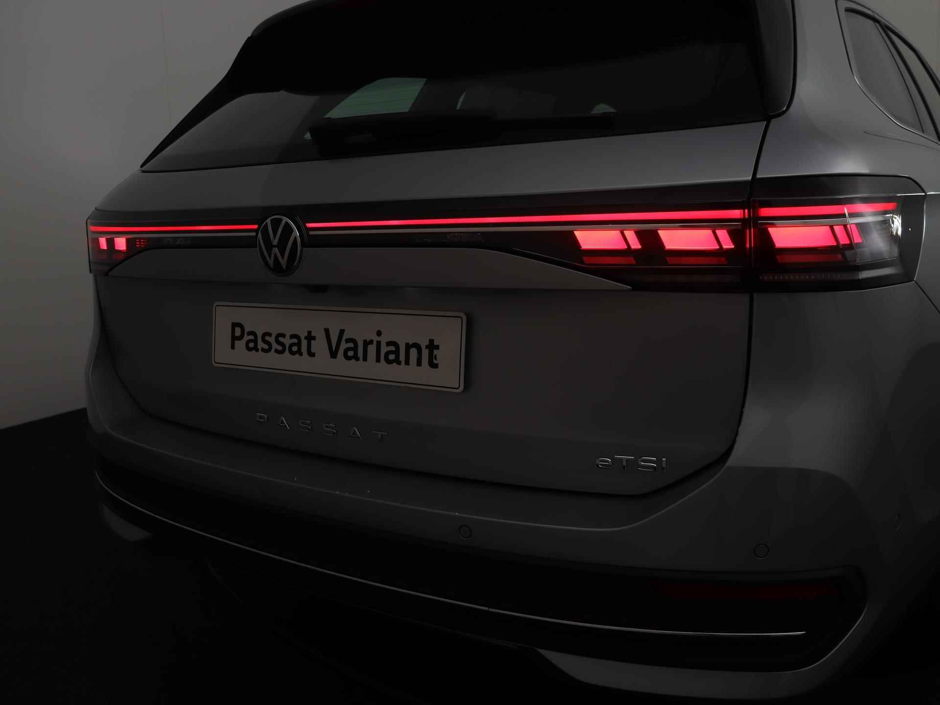 Volkswagen Passat Variant Business 1.5  eTSI 150pk Nieuw Model! - 12/56