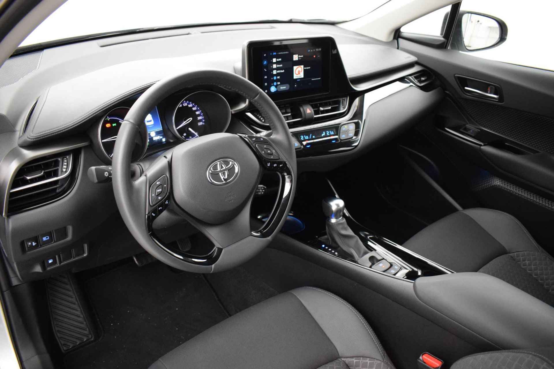 Toyota C-HR 1.8 Hybrid Dynamic Apple\Android Automaat - 2/34