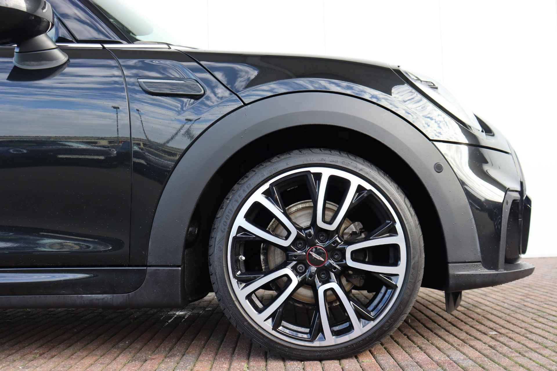 Mini Mini Cabrio 1.5 Cooper JCW Pakket / Harman Kardon / Head Up Display / Adaptief Onderstel / JCW Stoelen / - 6/30