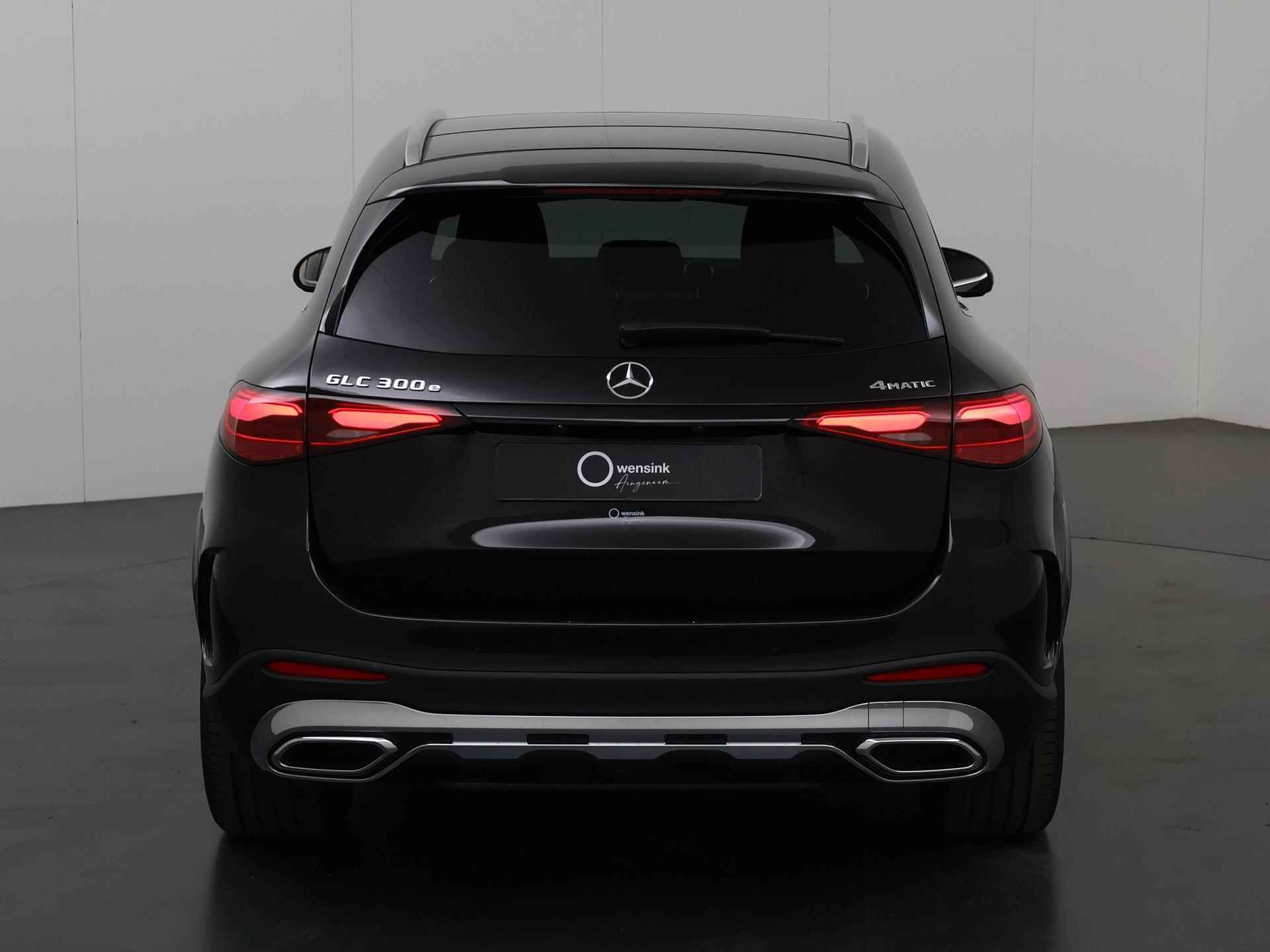 Mercedes-Benz GLC-klasse 300e 4MATIC AMG Line | AMG | Panoramadak | Trekhaak | | Sfeerverlichting | Apple carplay / Android auto | Adaptive cruise control | 360°C Camera | - 5/44