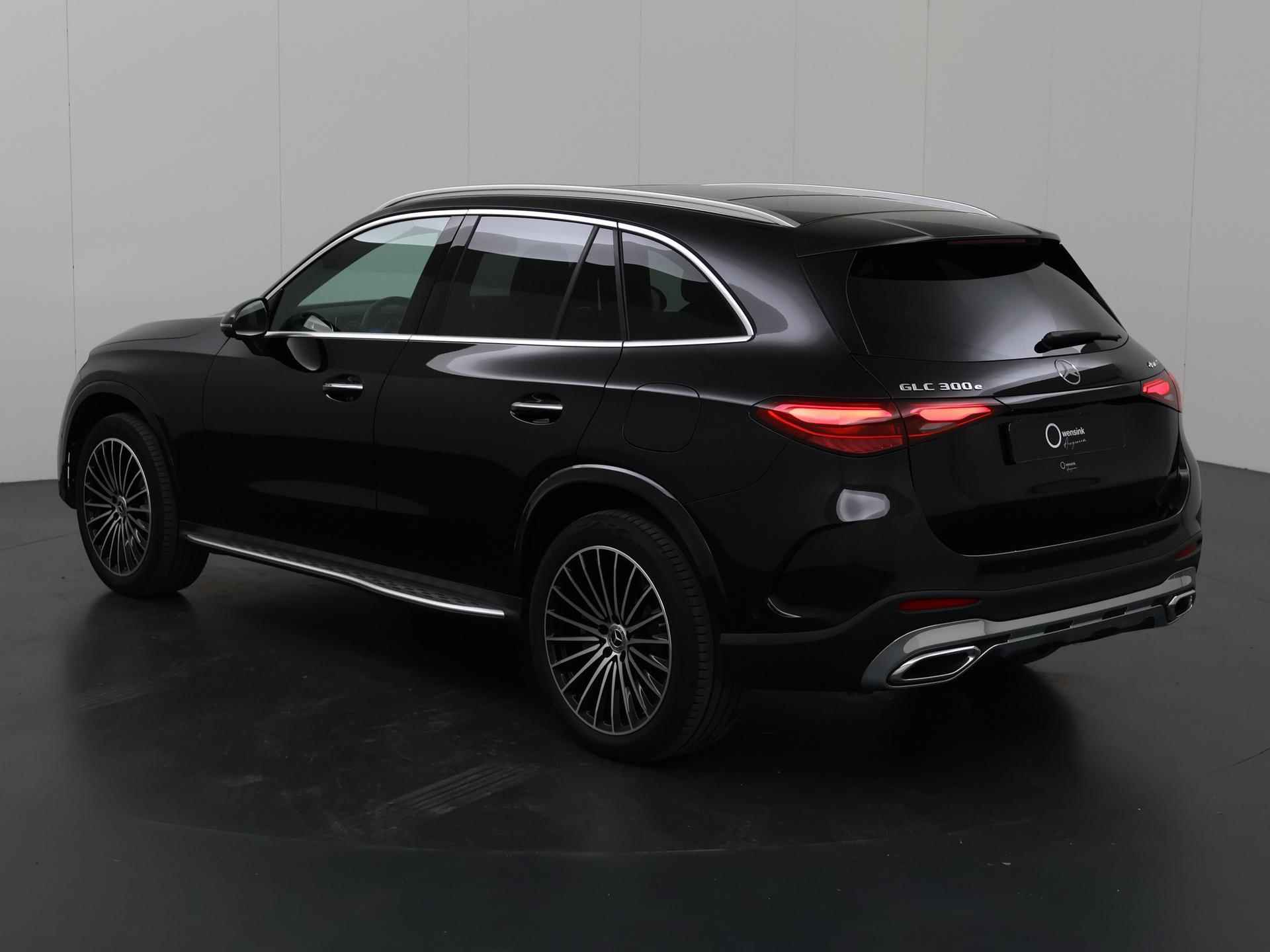 Mercedes-Benz GLC-klasse 300e 4MATIC AMG Line | AMG | Panoramadak | Trekhaak | | Sfeerverlichting | Apple carplay / Android auto | Adaptive cruise control | 360°C Camera | - 23/44