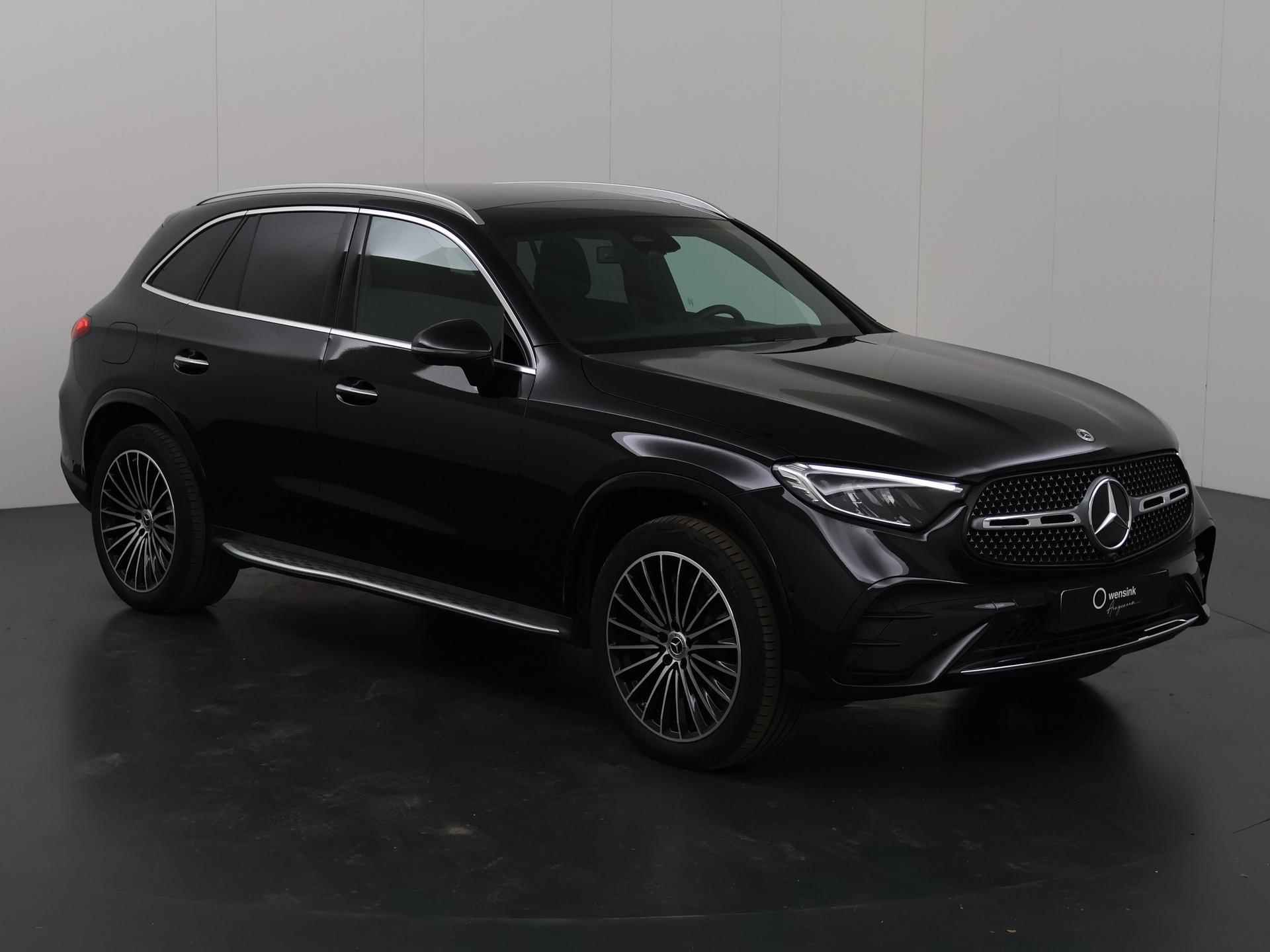 Mercedes-Benz GLC-klasse 300e 4MATIC AMG Line | AMG | Panoramadak | Trekhaak | | Sfeerverlichting | Apple carplay / Android auto | Adaptive cruise control | 360°C Camera | - 24/44