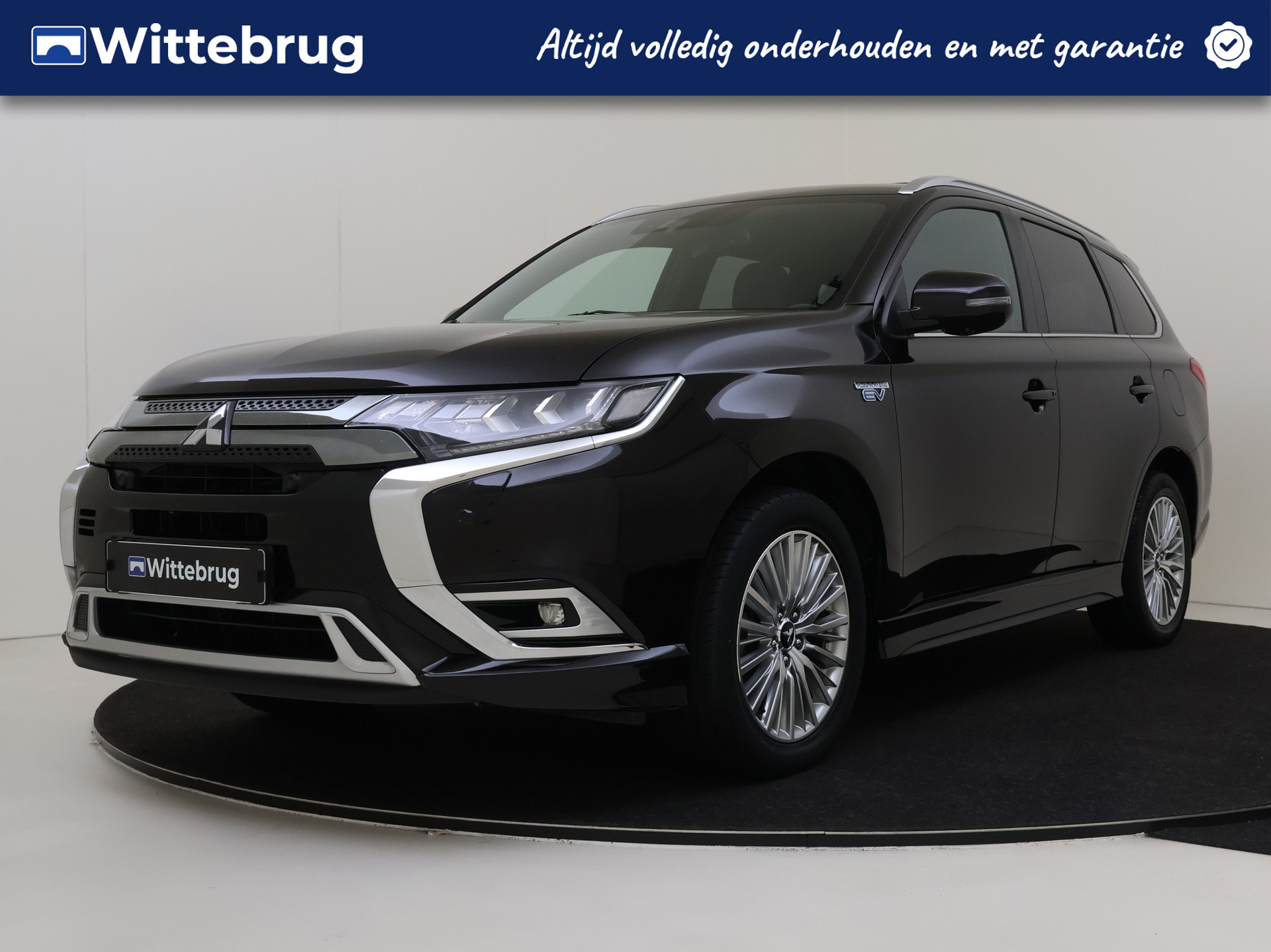 Mitsubishi Outlander 2.4 PHEV Instyle 224 pk Automaat | Schuifdak | Leder | Navigatie by App