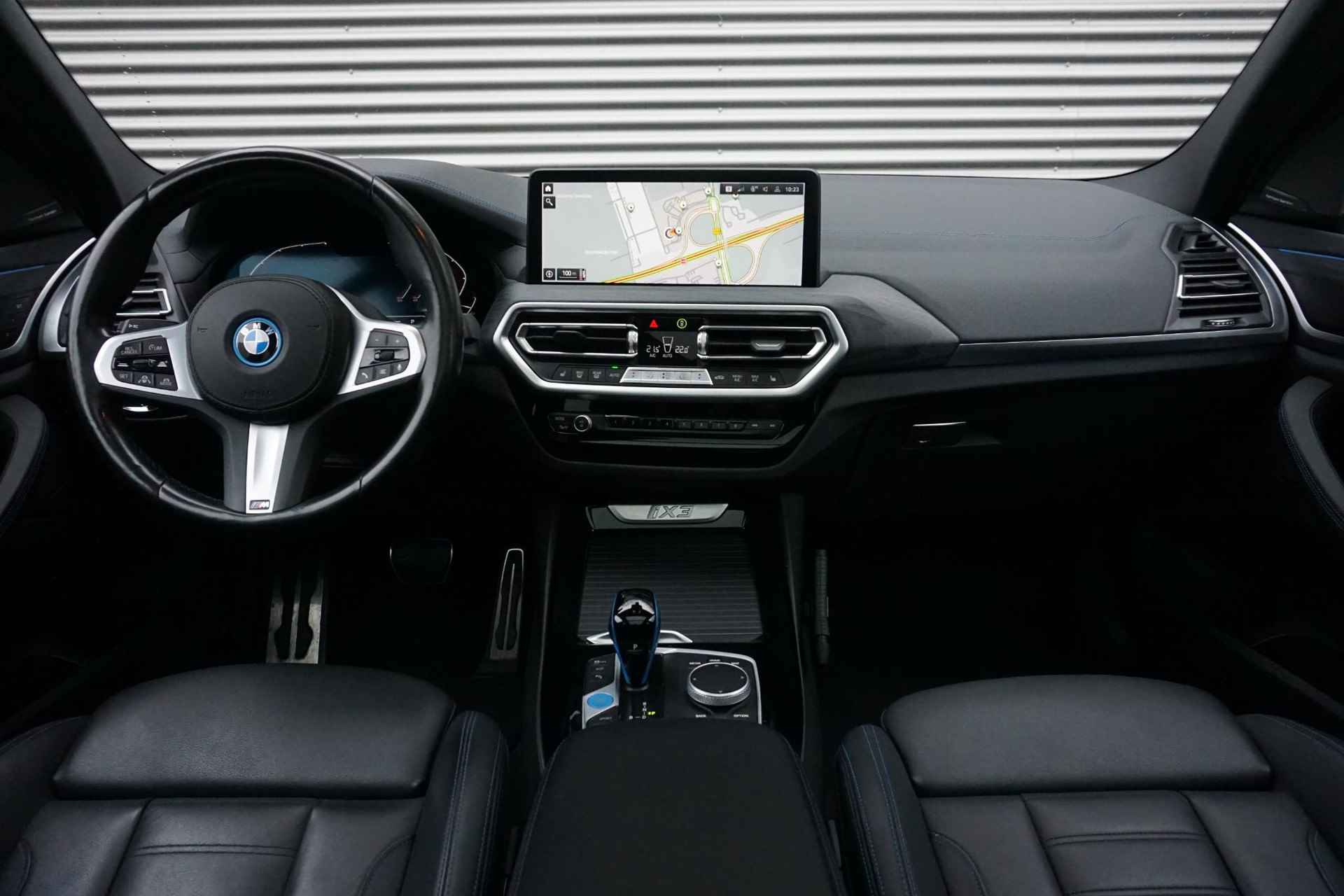 BMW iX3 High Executive l Leer l Panoramadak l Harman Kardon l 360 camera - 9/36