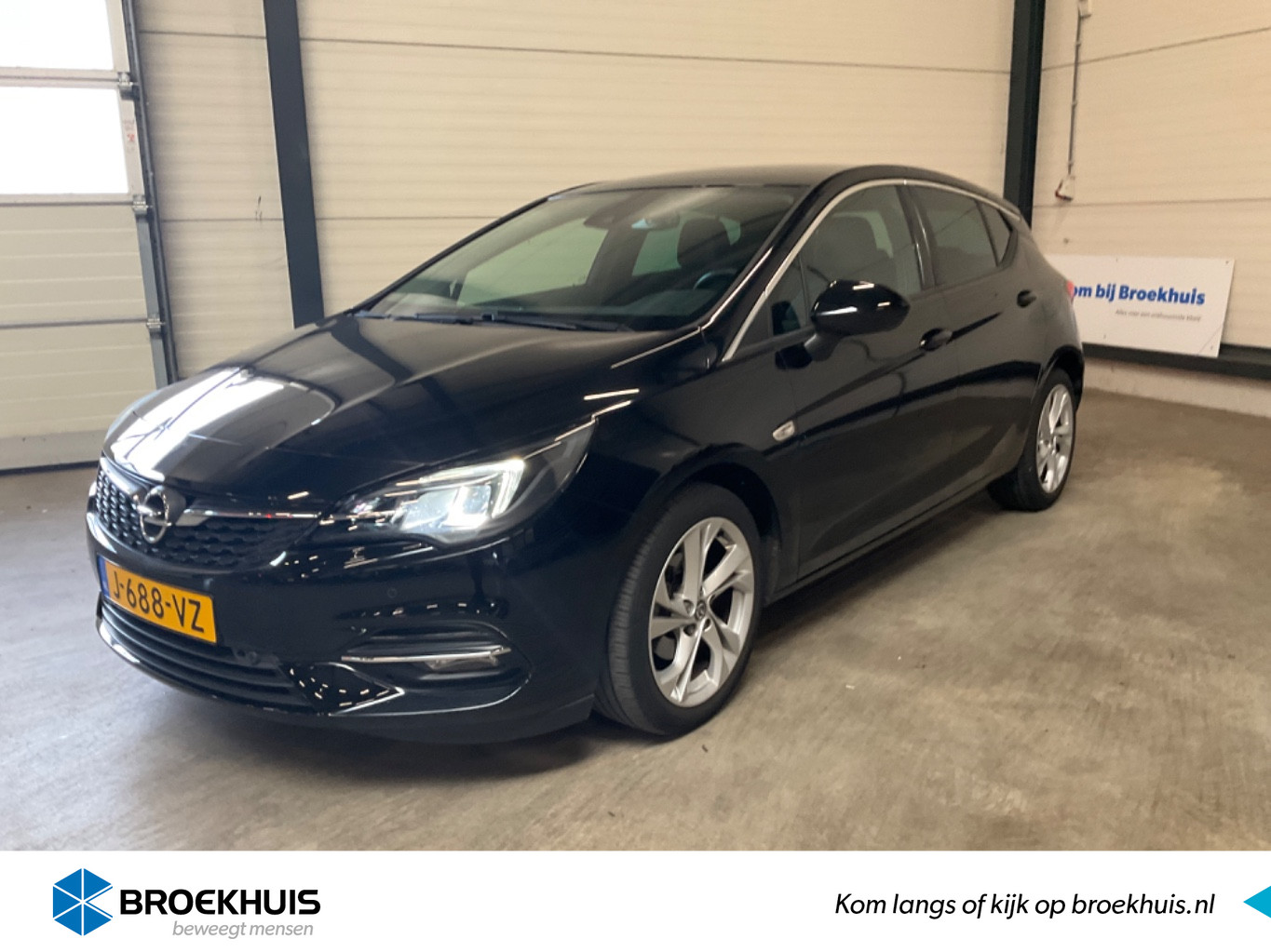 Opel Astra 1.2 Launch Elegance | Airco | Camera | Cruise Control | Navigatie | PDC V+A | Stoel & Stuur verwarming | Agr-stoelen |