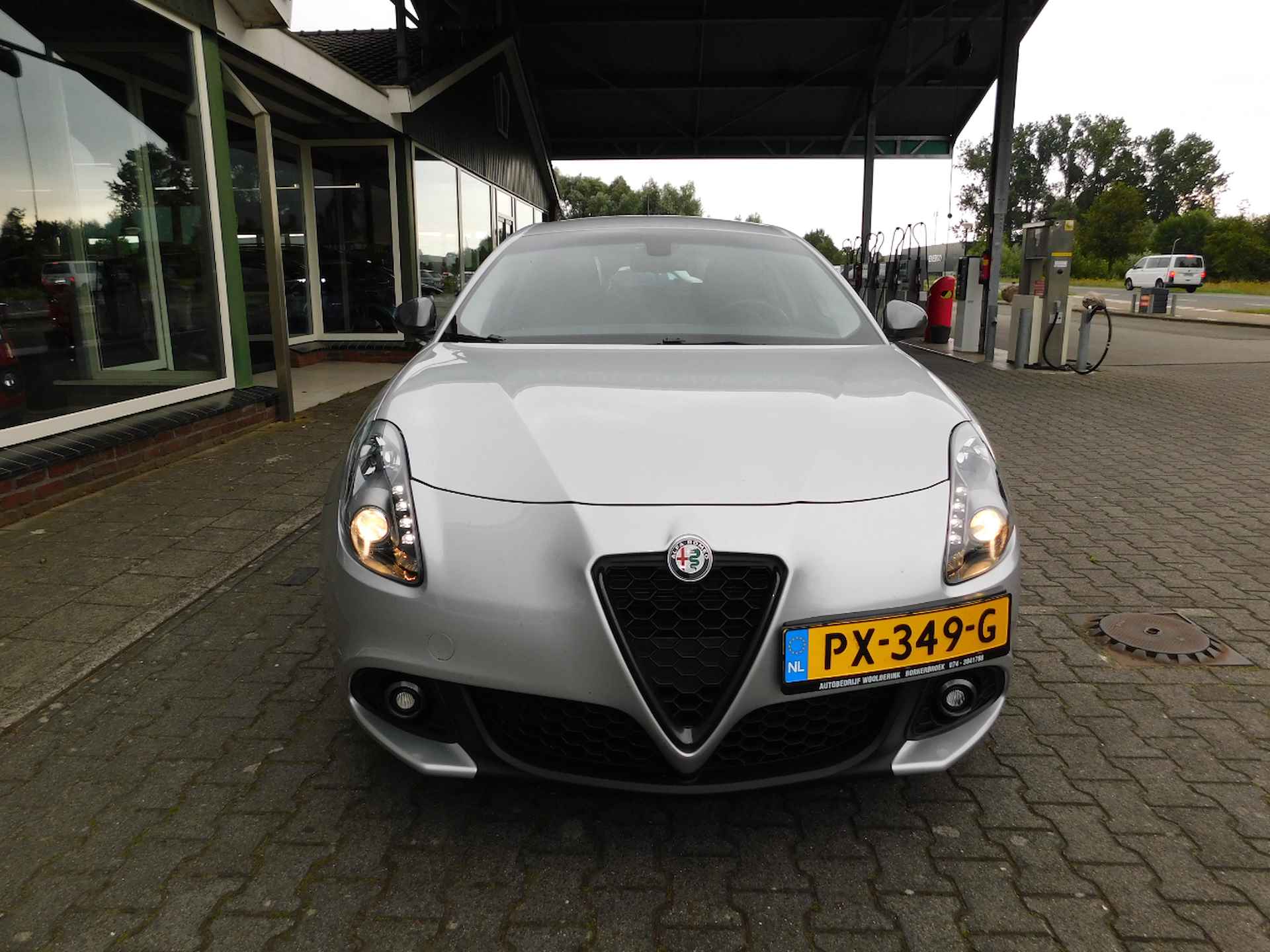 Alfa Romeo Giulietta 1.4 Turbo MultiAir Super! All-in Prijs! Trekhaak!! - 7/28