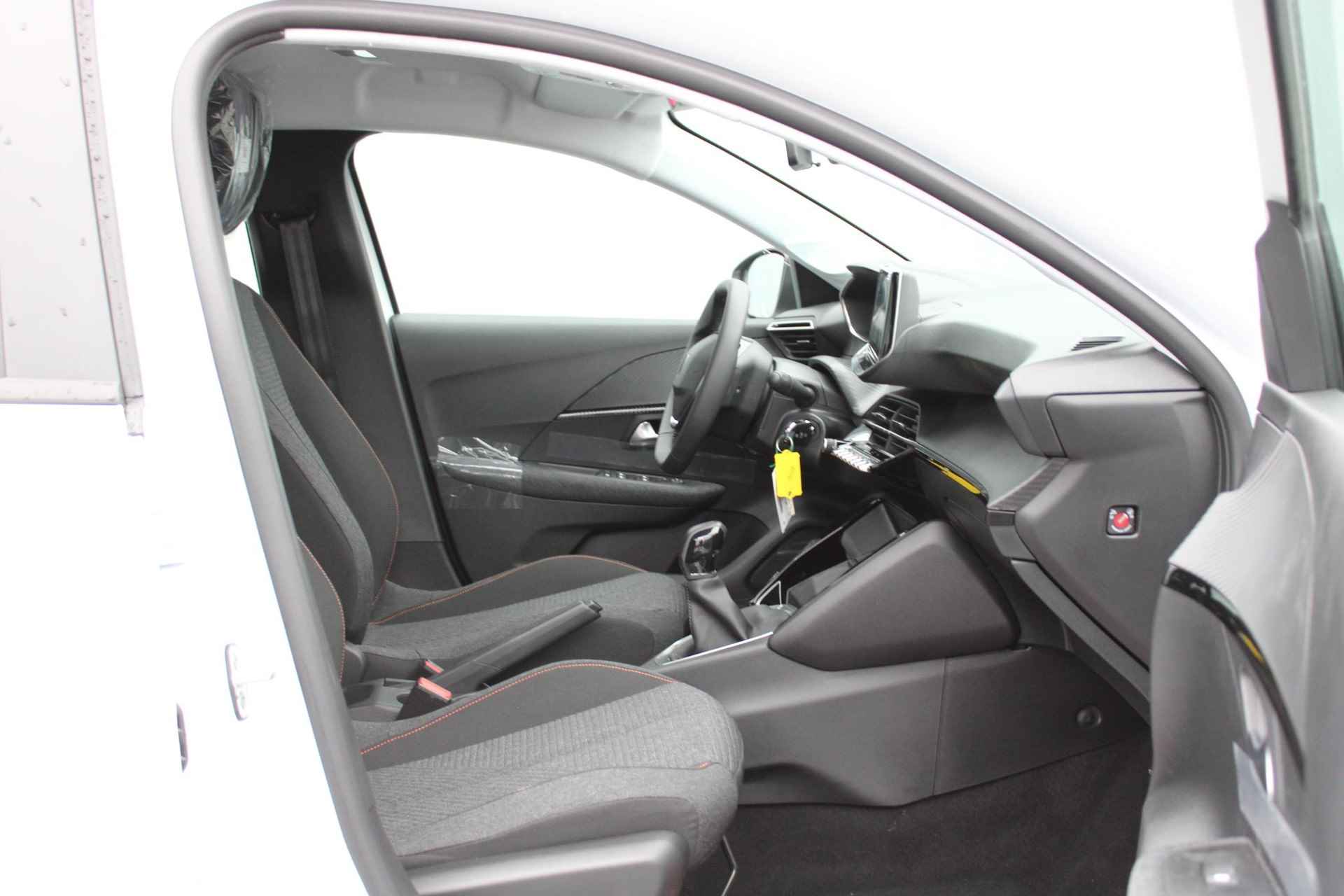 Peugeot 208 1.2 PureTech 75 Style I-connect Advanced Navigatie - 9/31