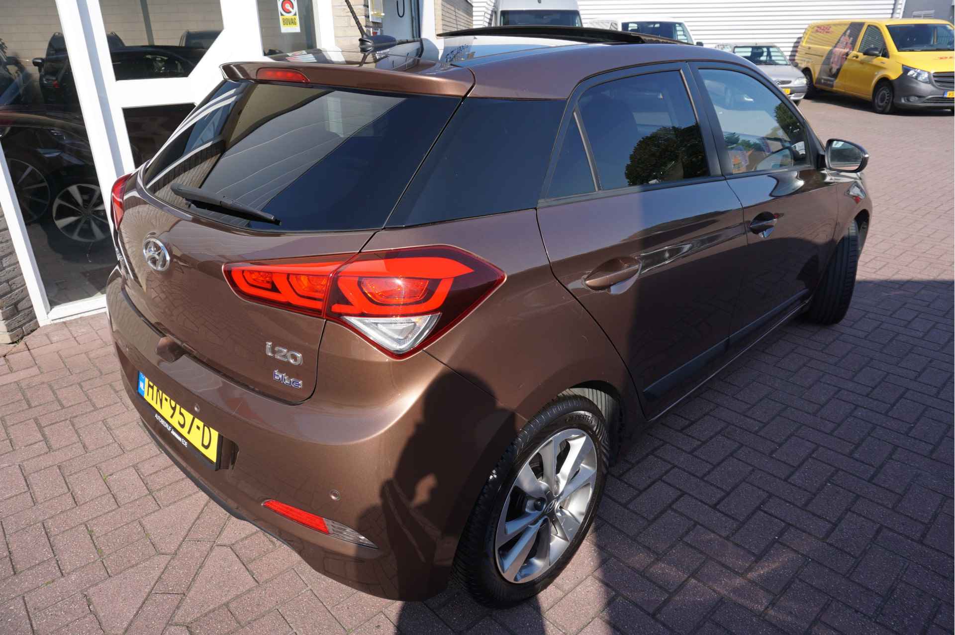 Hyundai i20 1.2 HP i-Motion Premium - 3/22