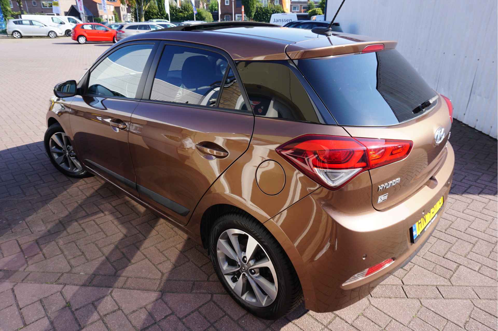 Hyundai i20 1.2 HP i-Motion Premium - 4/22