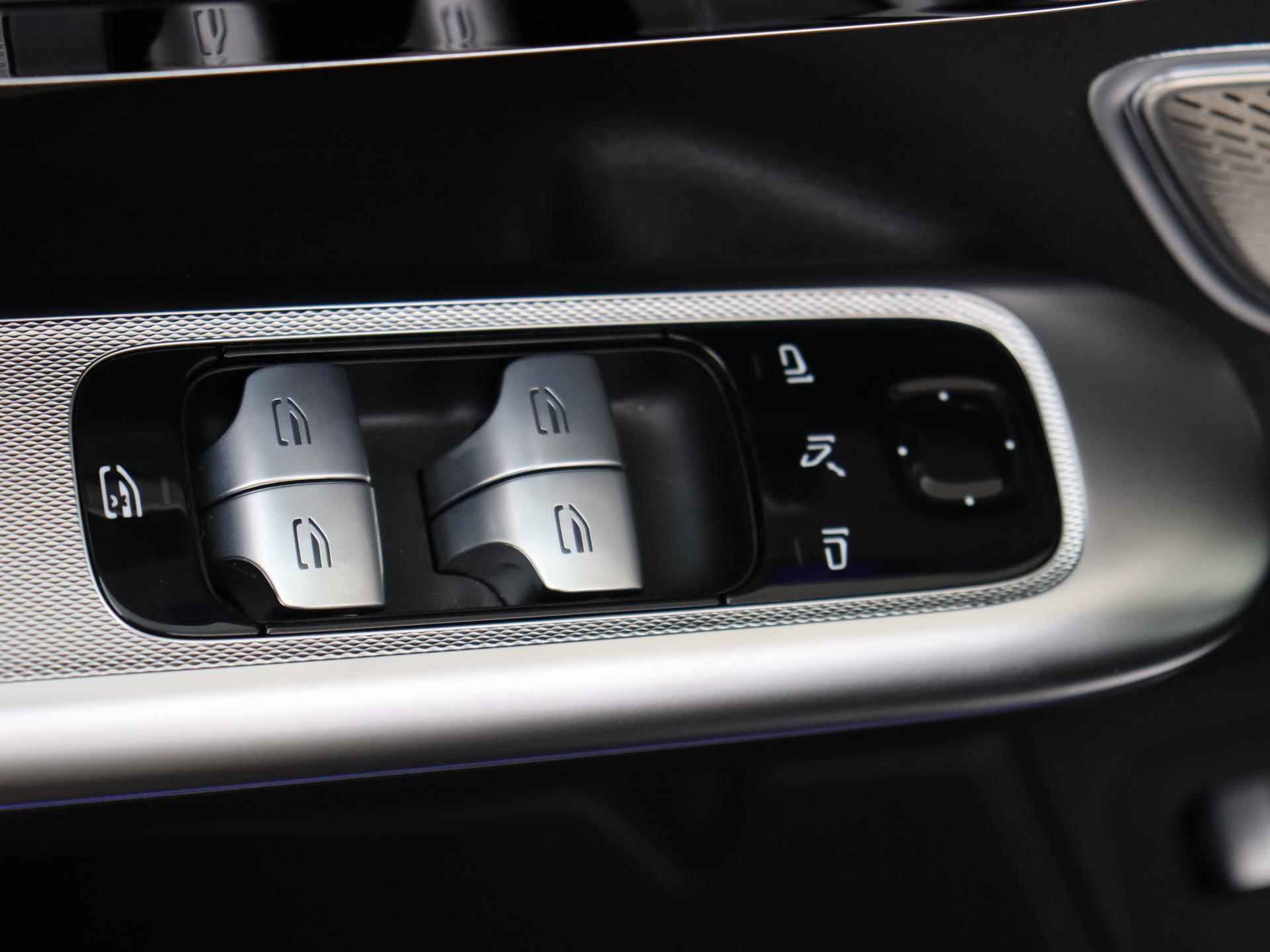 Mercedes-Benz EQE AMG 43 4MATIC 91 kWh Hyperscreen /Panoramadak / Night pakket/ Memory stoelen - 32/41