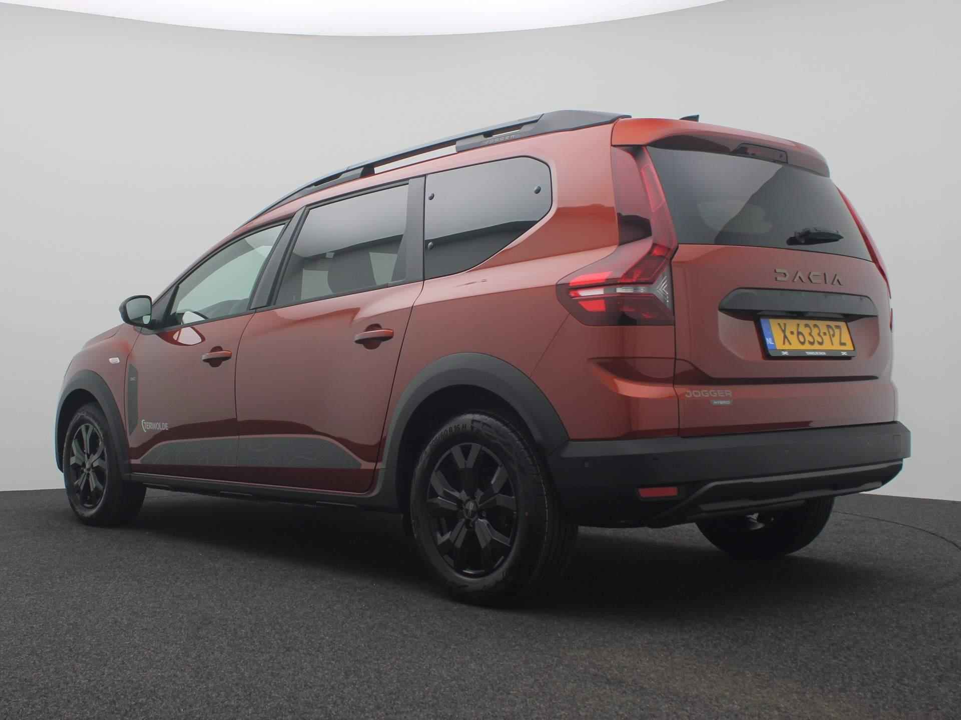 Dacia Jogger 1.6 Hybrid 140 Extreme 7p. | Automaat | Parkeersensoren | Achteruitrij camera | Apple Carplay / Android Auto | Trekhaak - 3/41